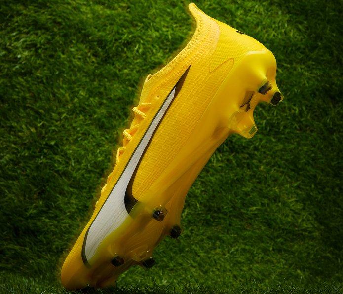 Botas de fútbol Puma