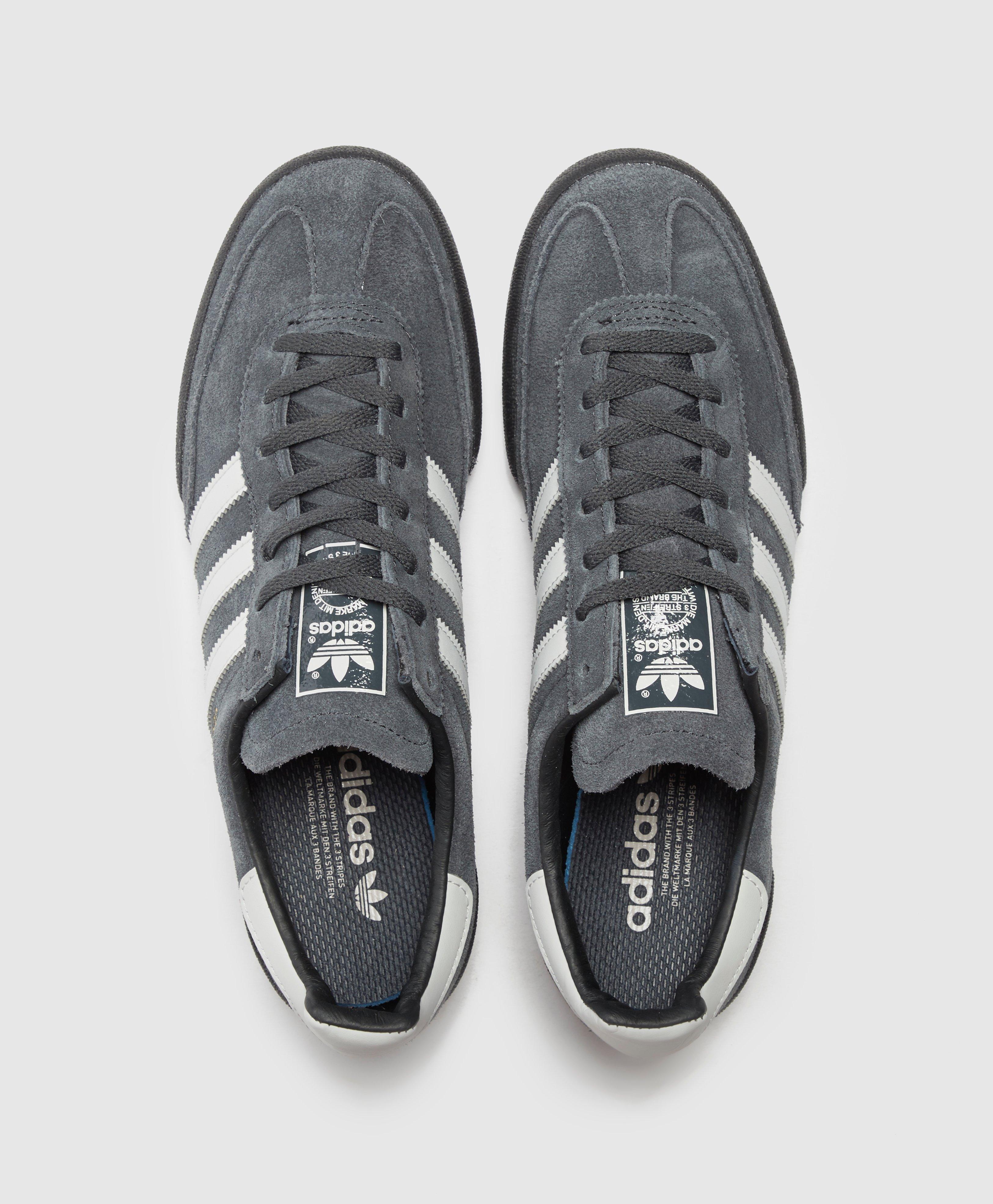adidas trainers jeans grey