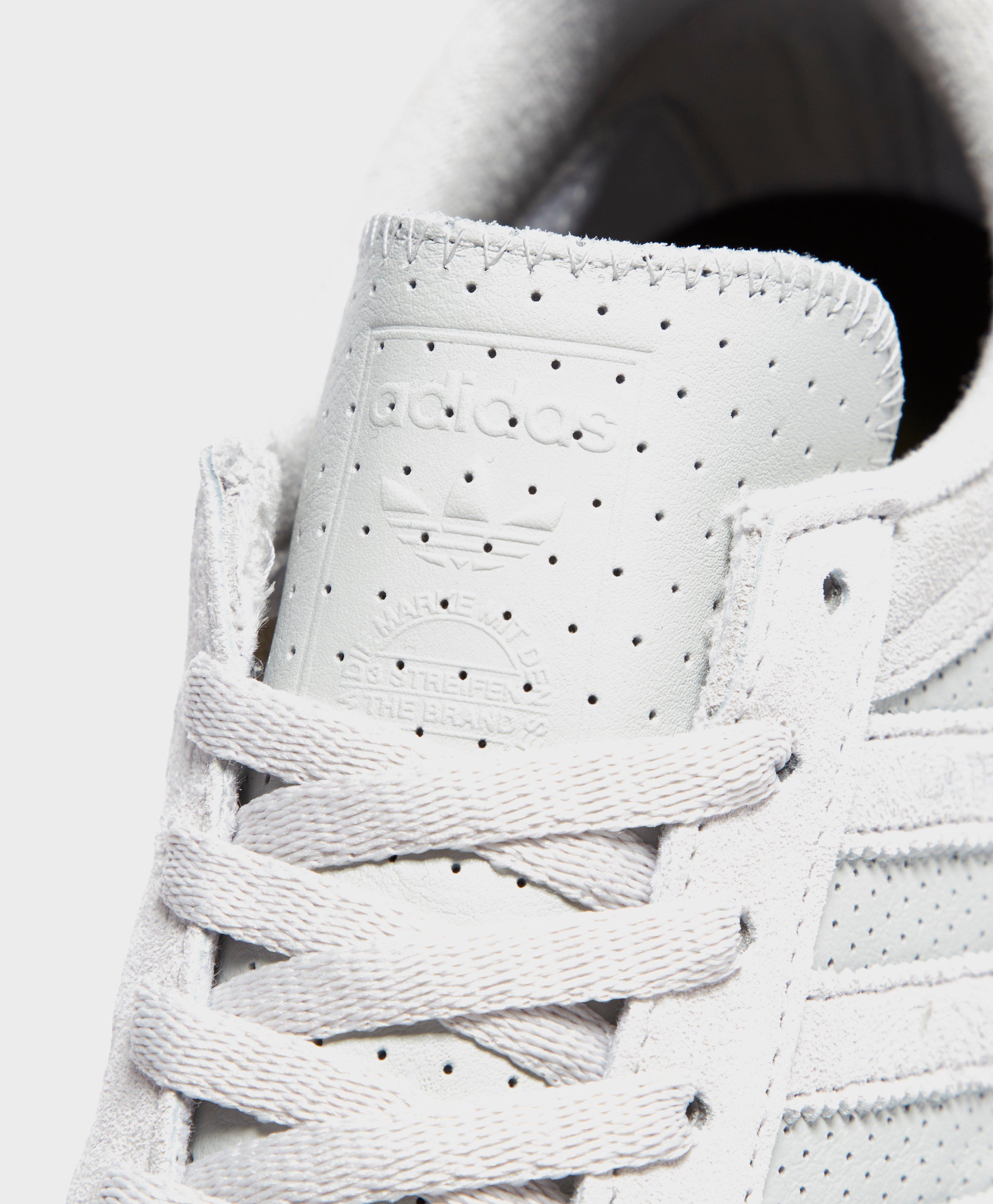 la trainer white