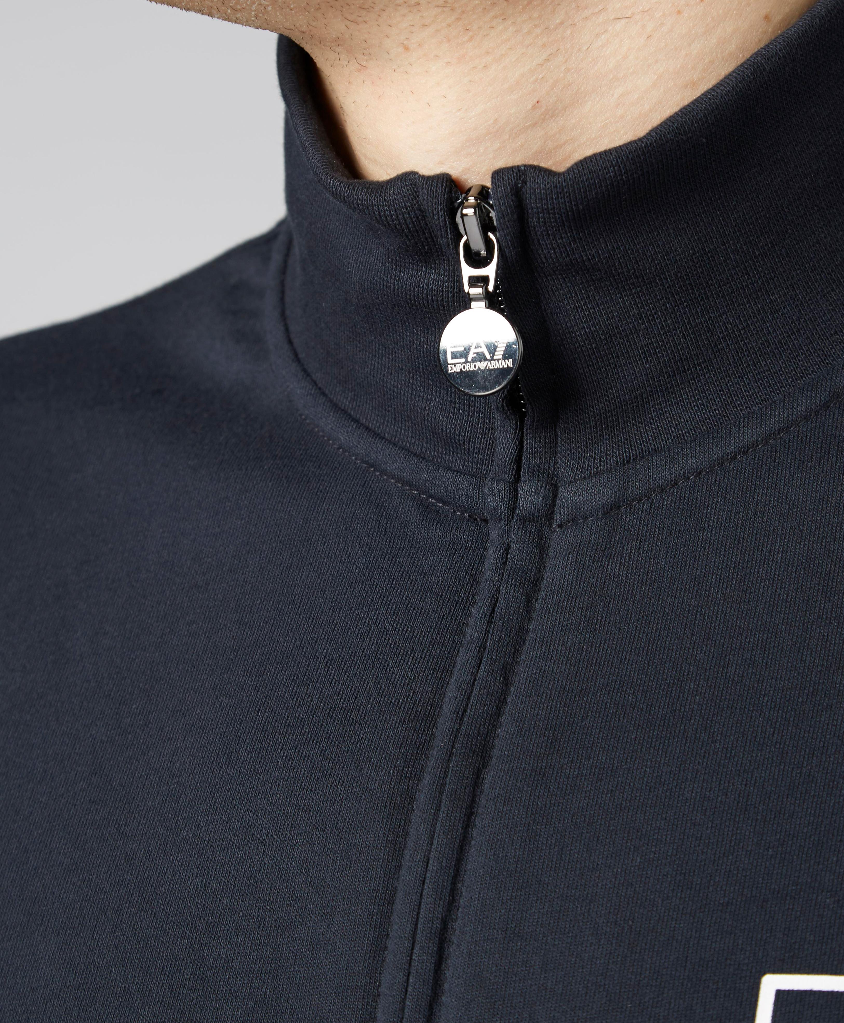 ea7 chain