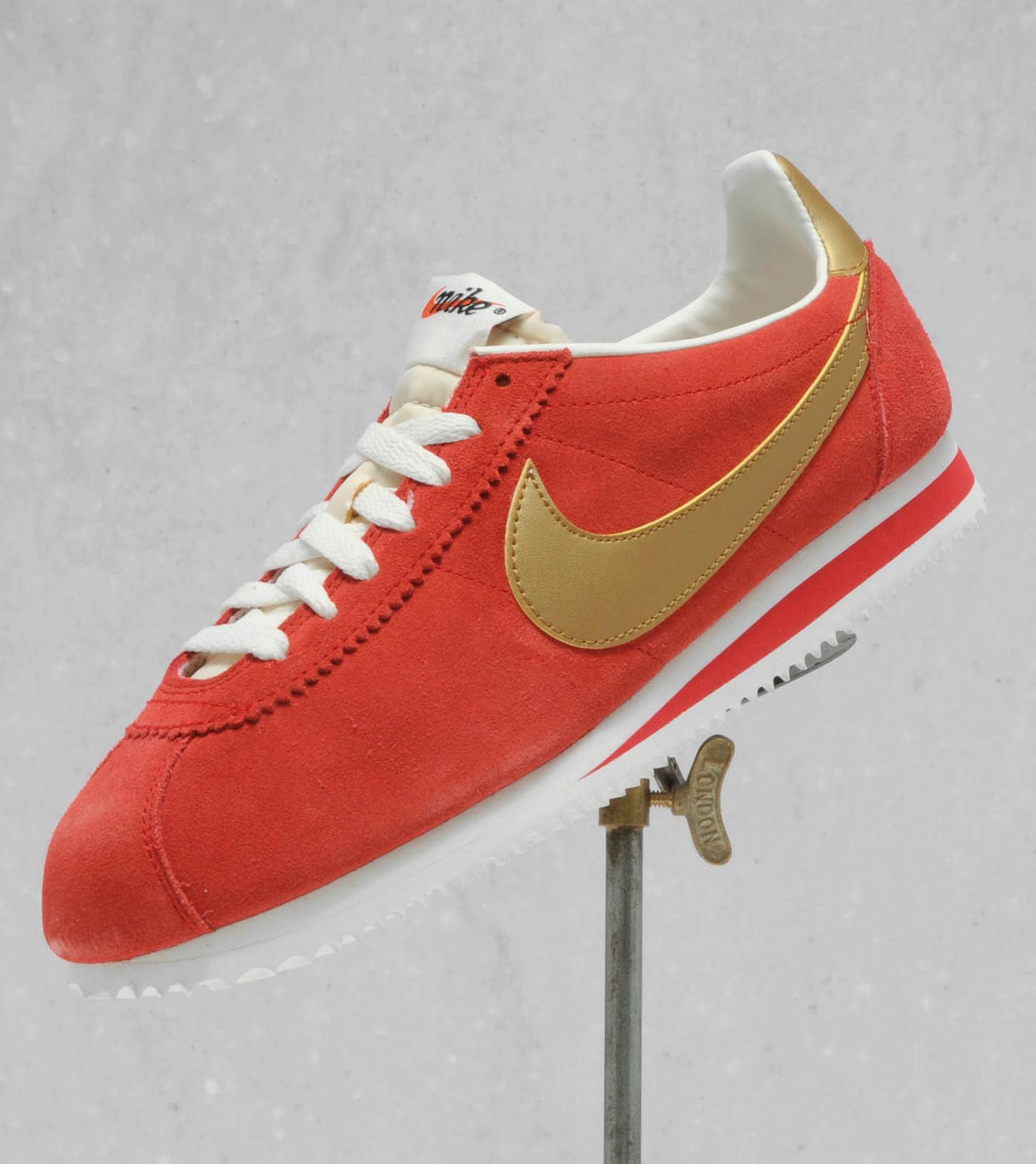 nike cortez suede red