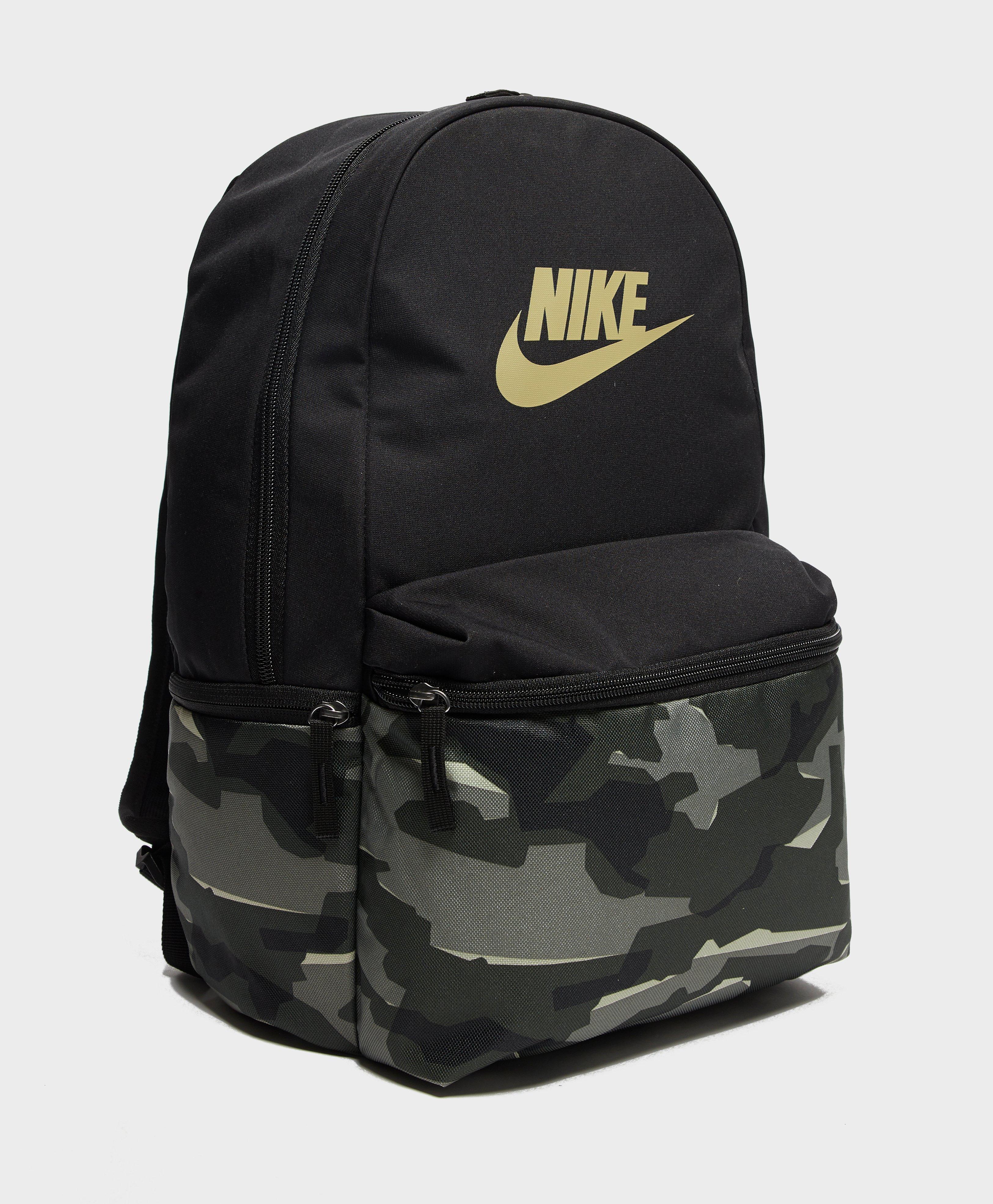 nike heritage camo