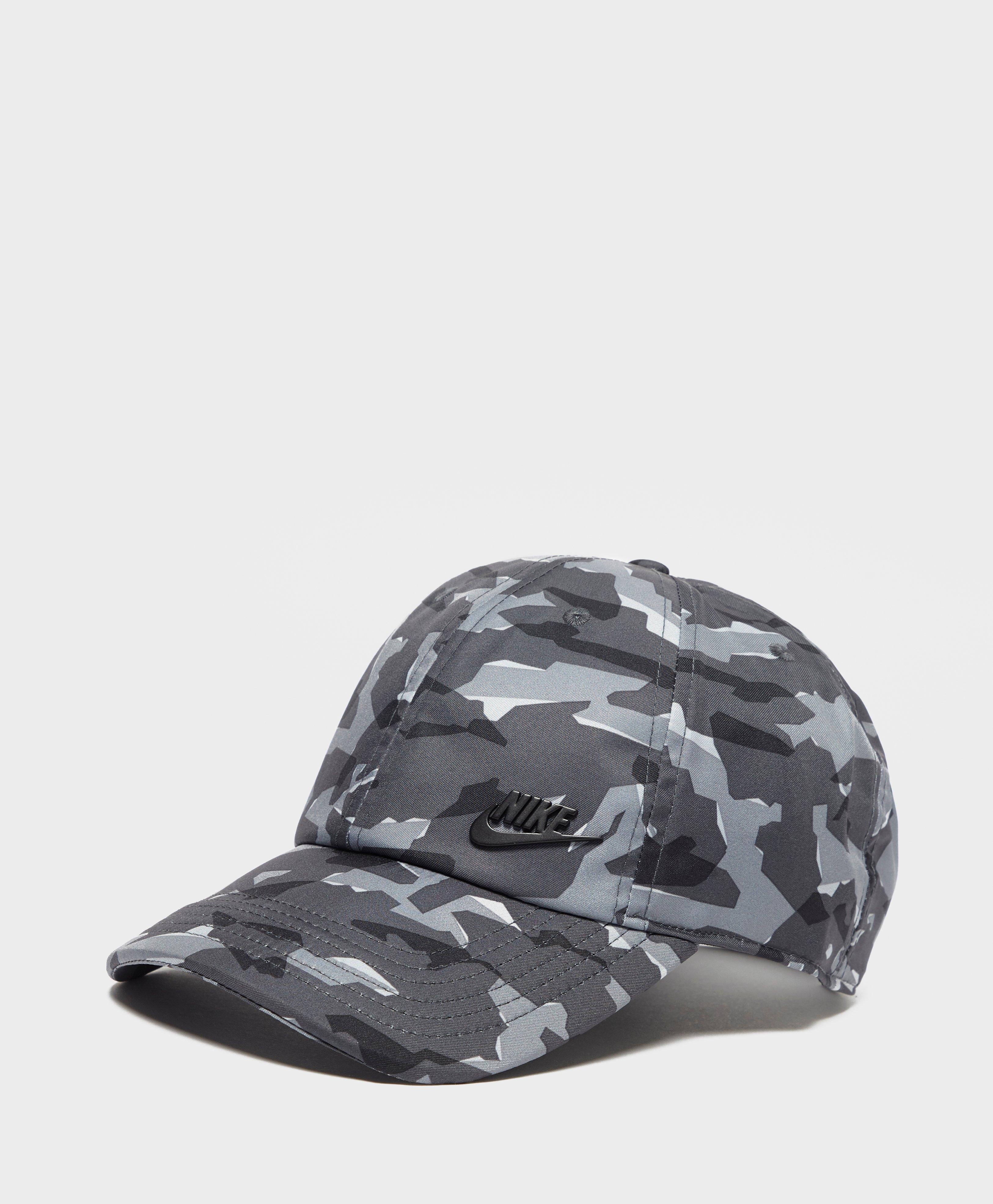 nike camo futura