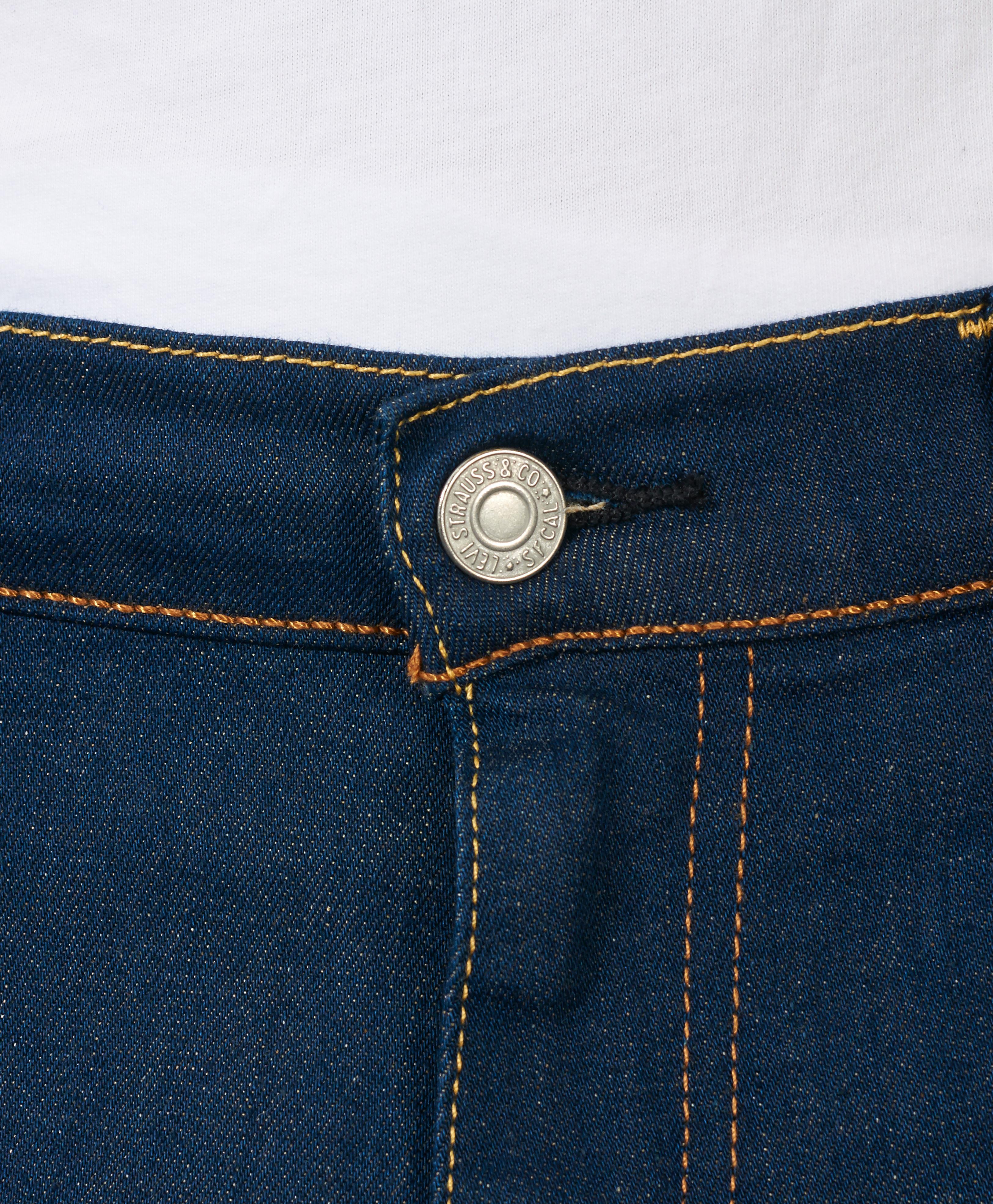 levis 520 tapered fit jeans