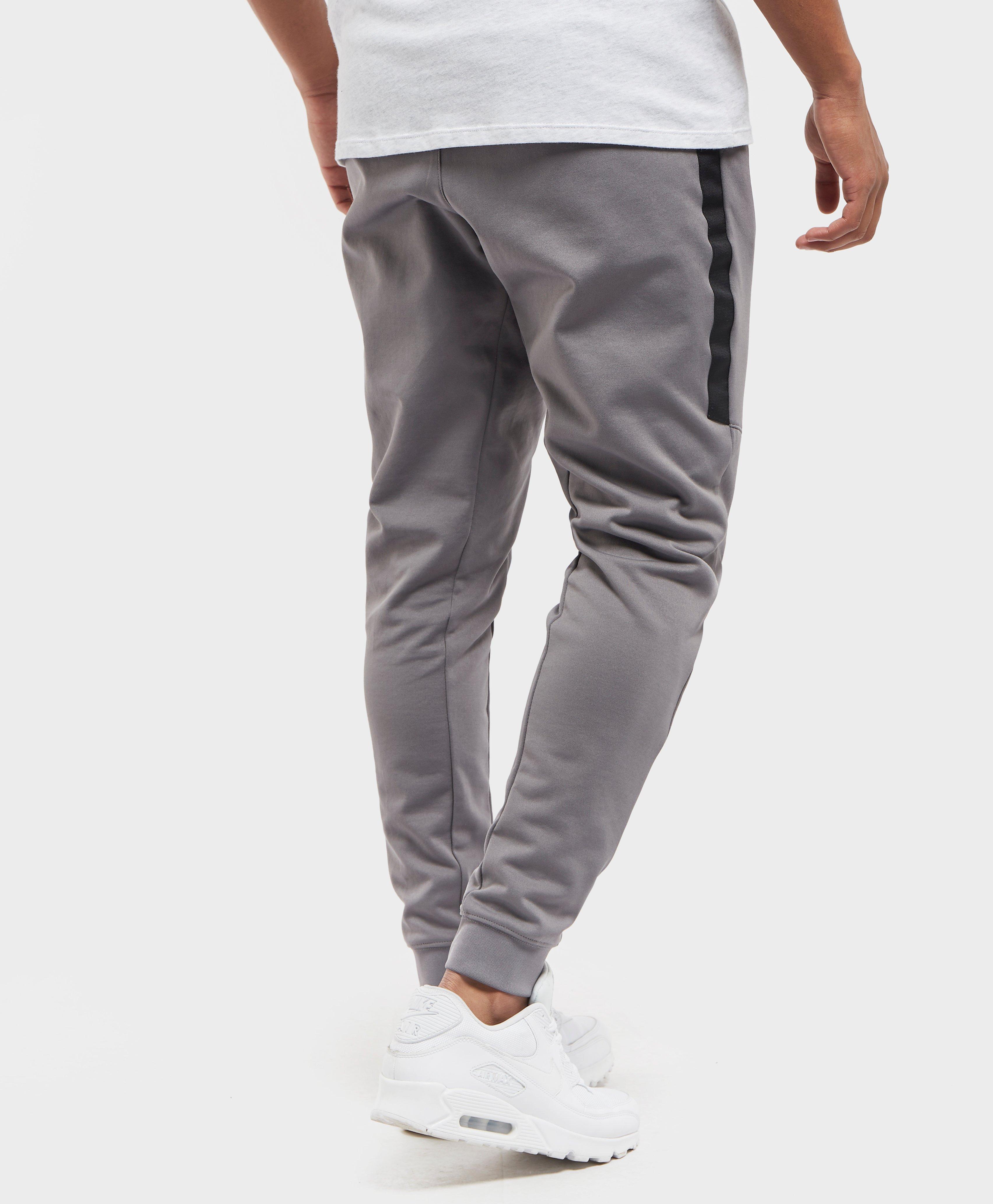 dc track pants