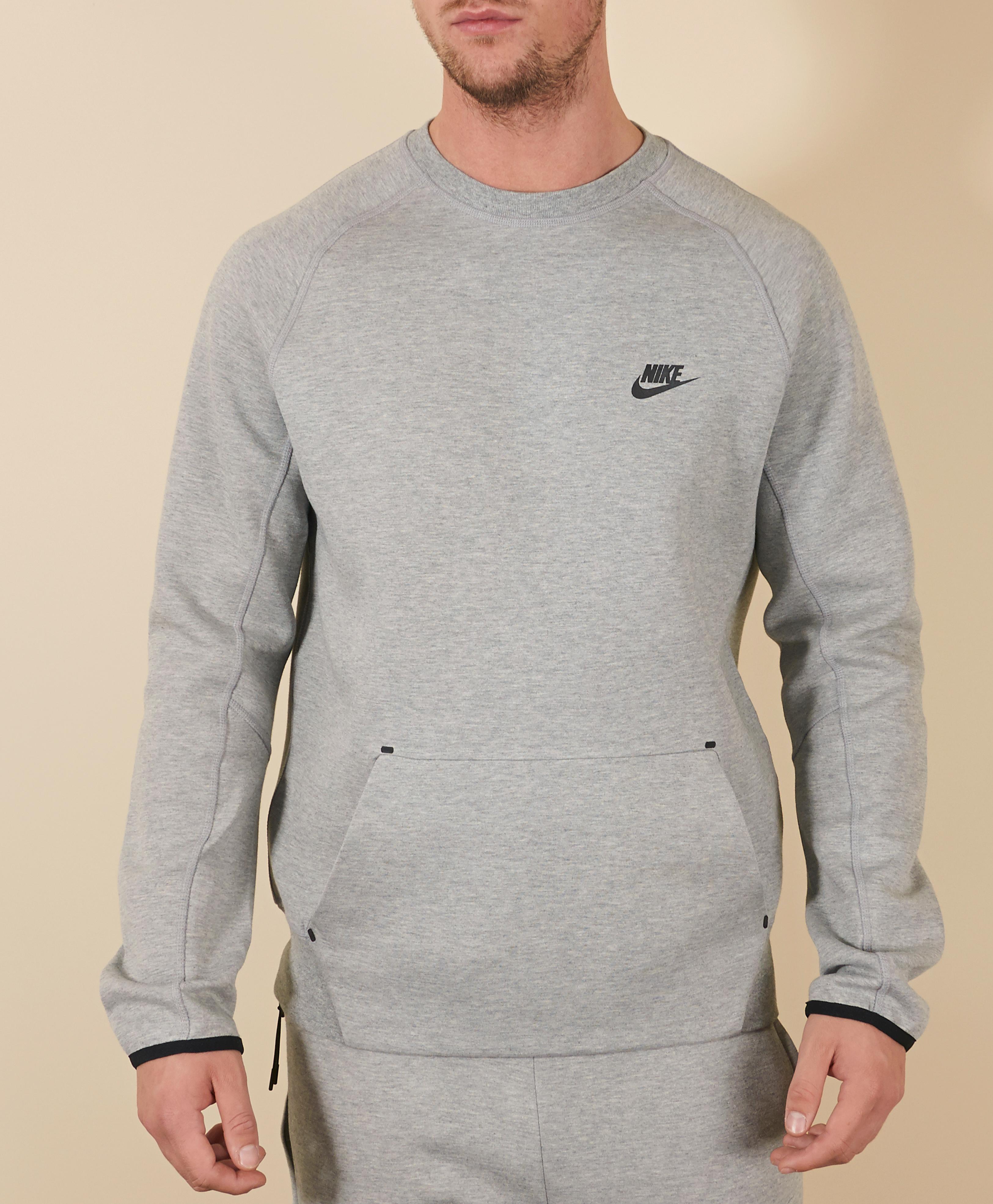 nike tech fleece crewneck grey