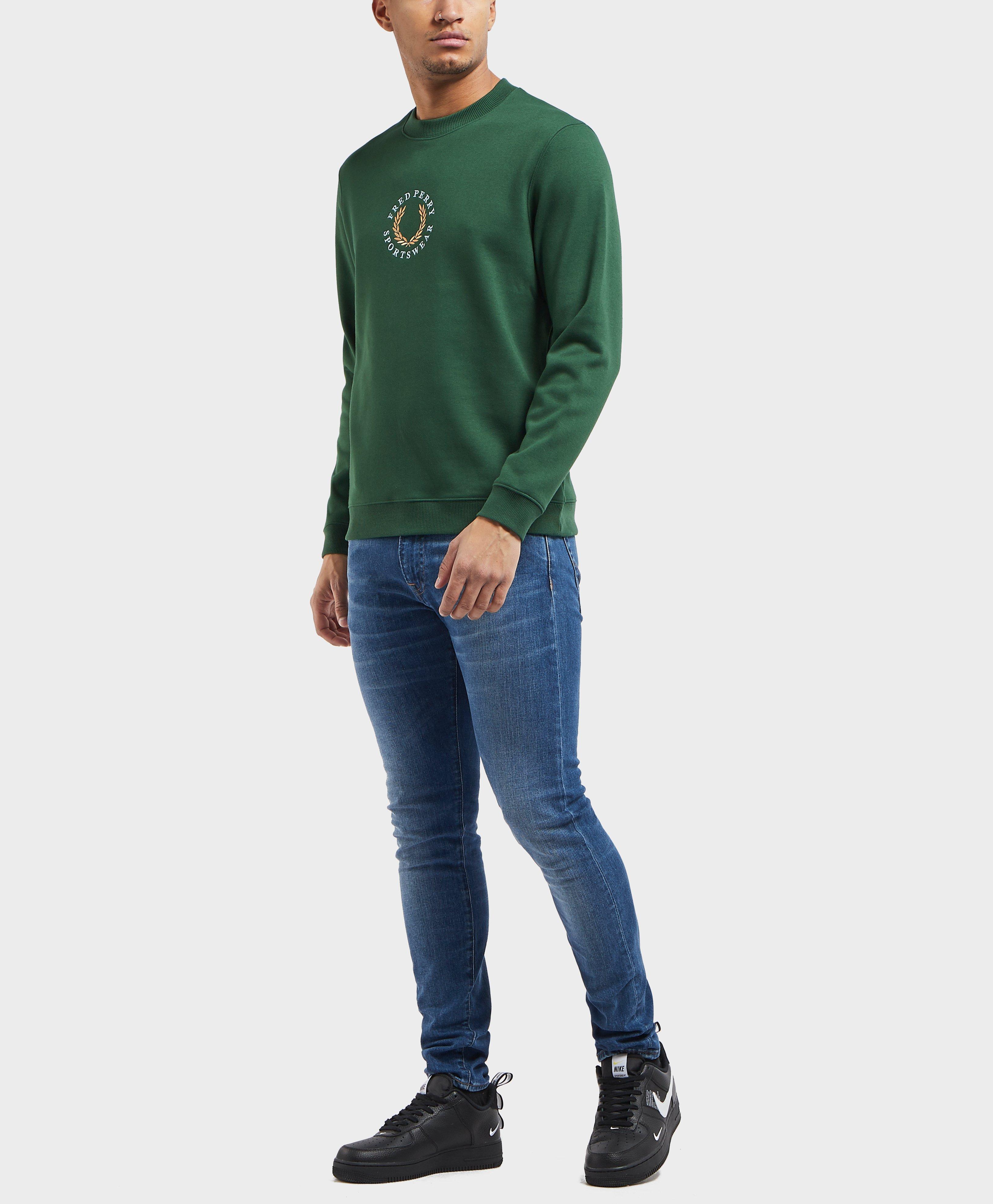 fred perry arch branded sweatshirt