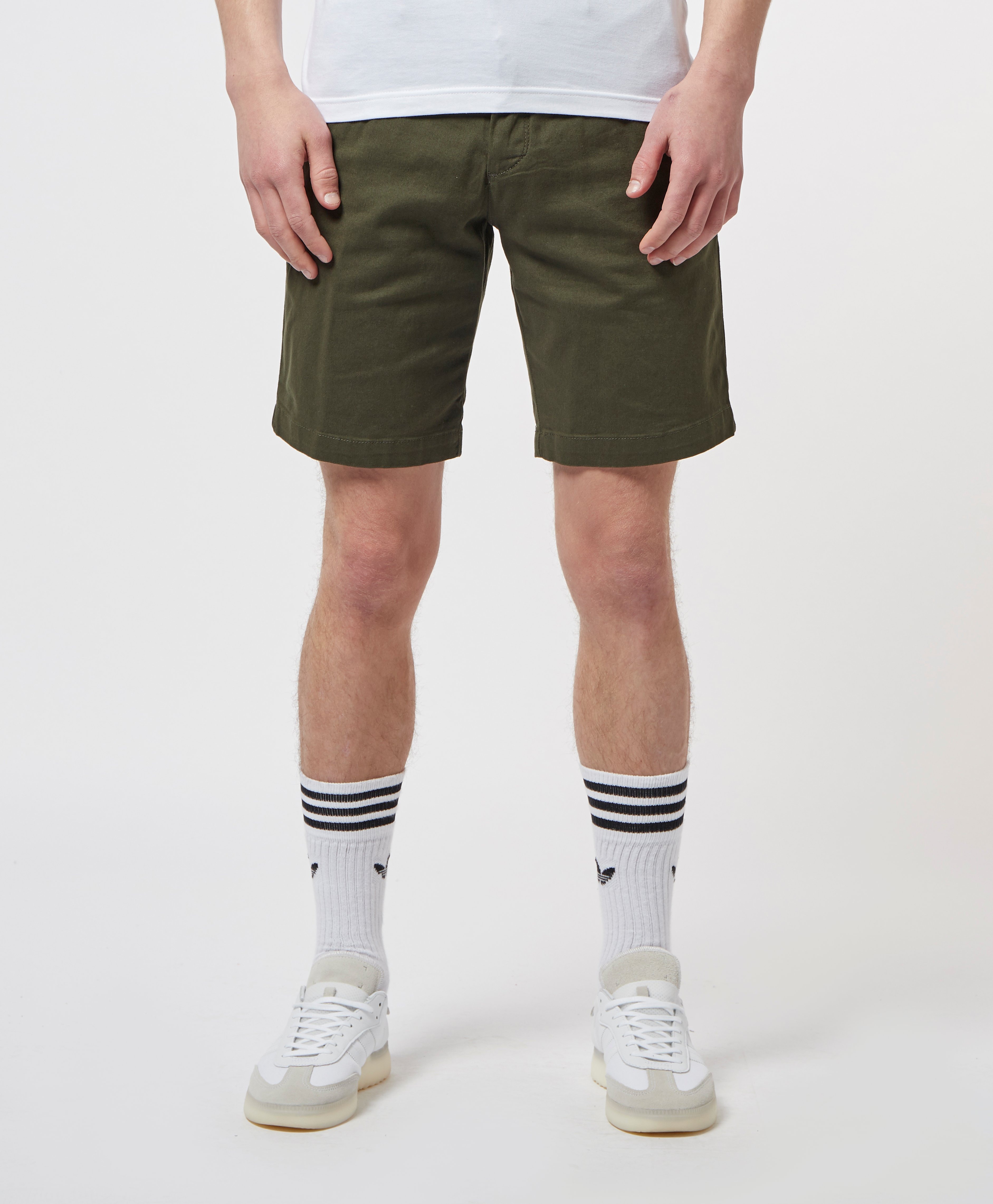 lyle and scott shorts and t shirt