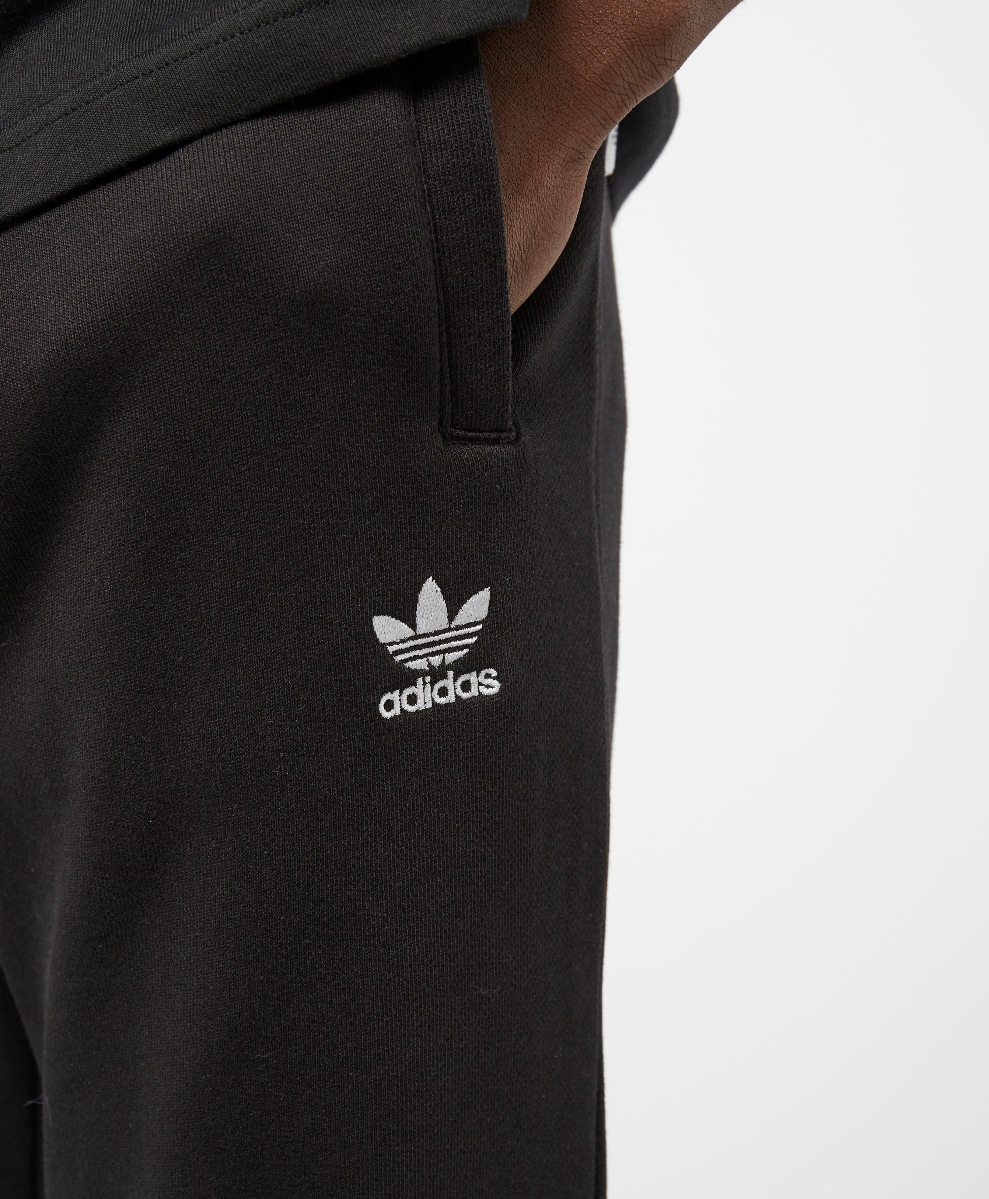 adidas originals core trefoil joggers