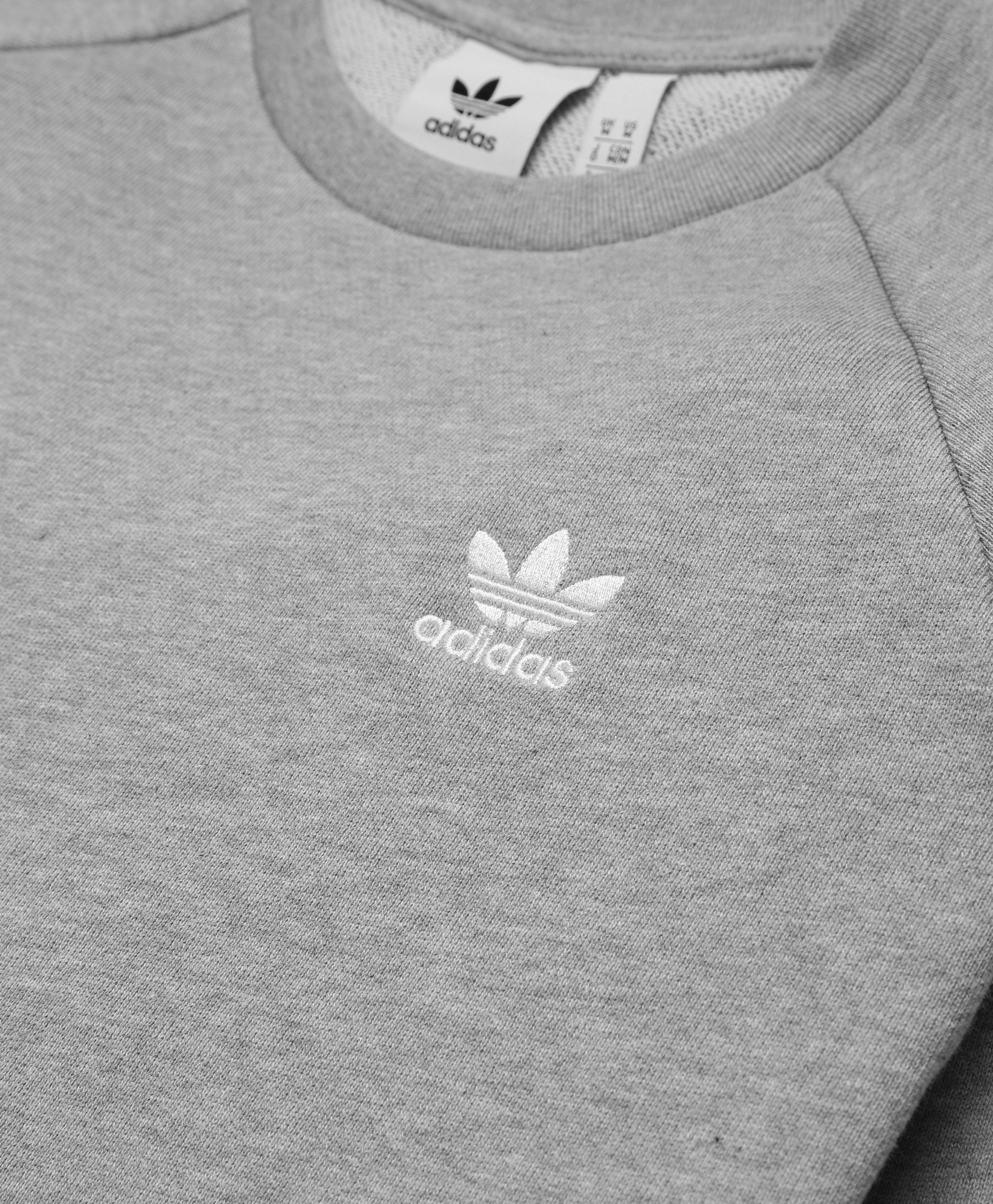 adidas originals trefoil essential crew sweatshirt