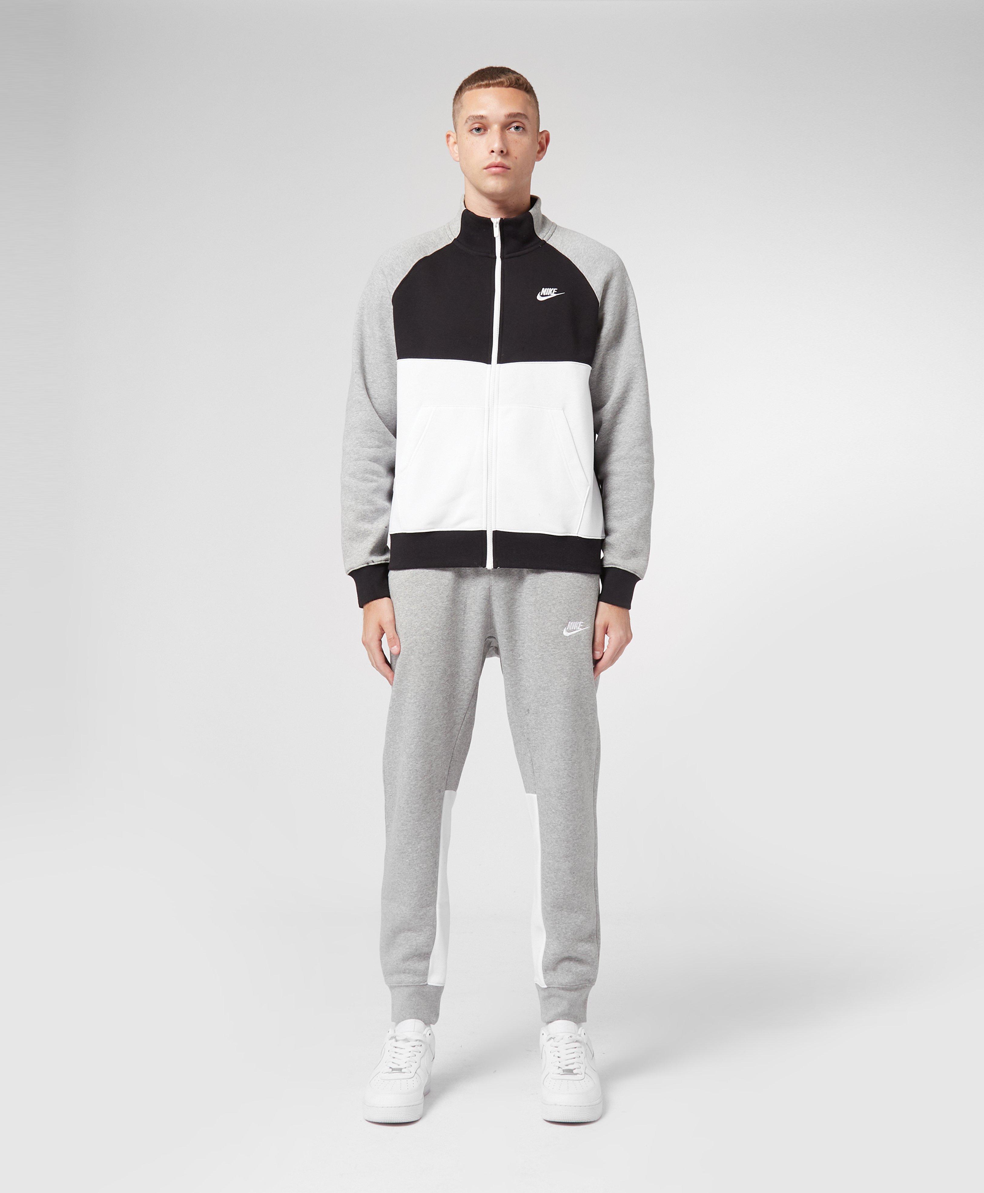 nike chariot fleece