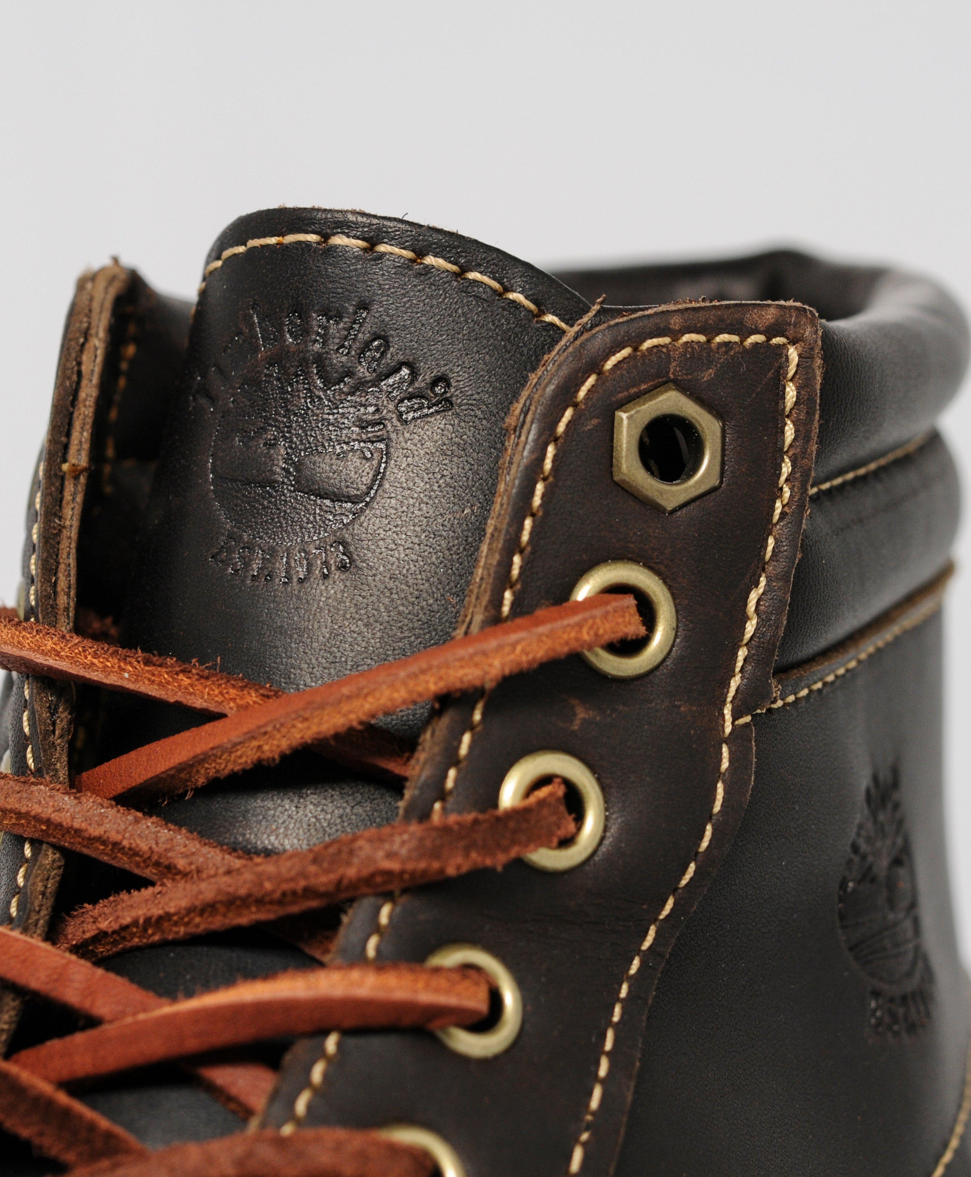 timberland 7 eye chukka boots