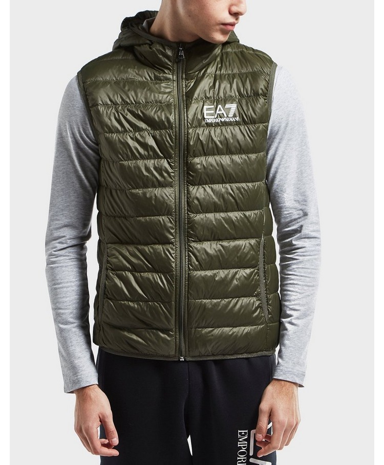 sweater vest with faux fur collar