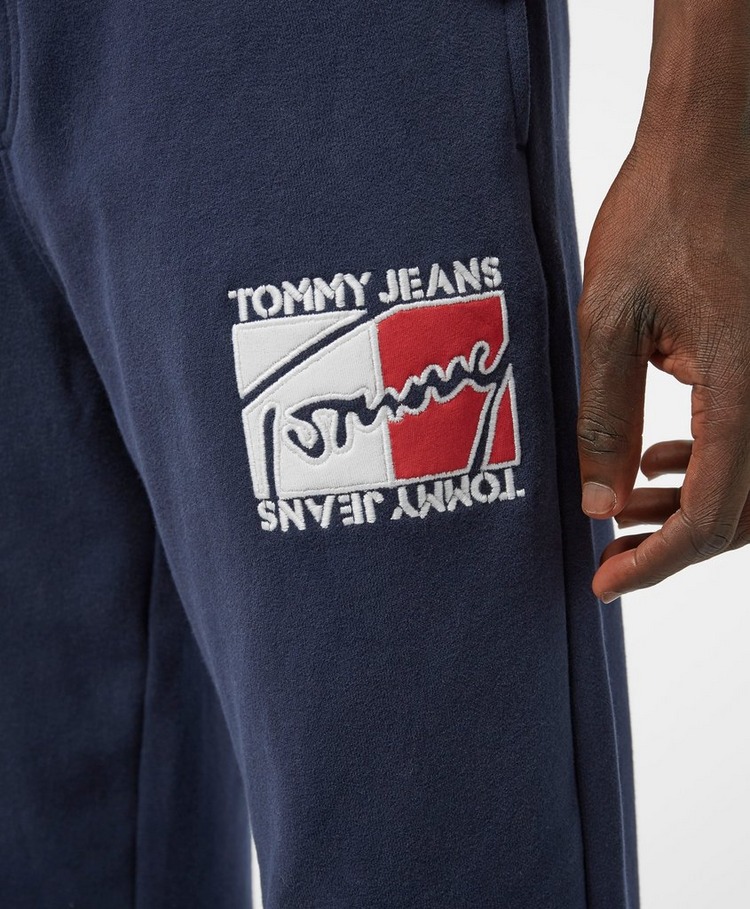 tommy hilfiger logo cuffed fleece pants