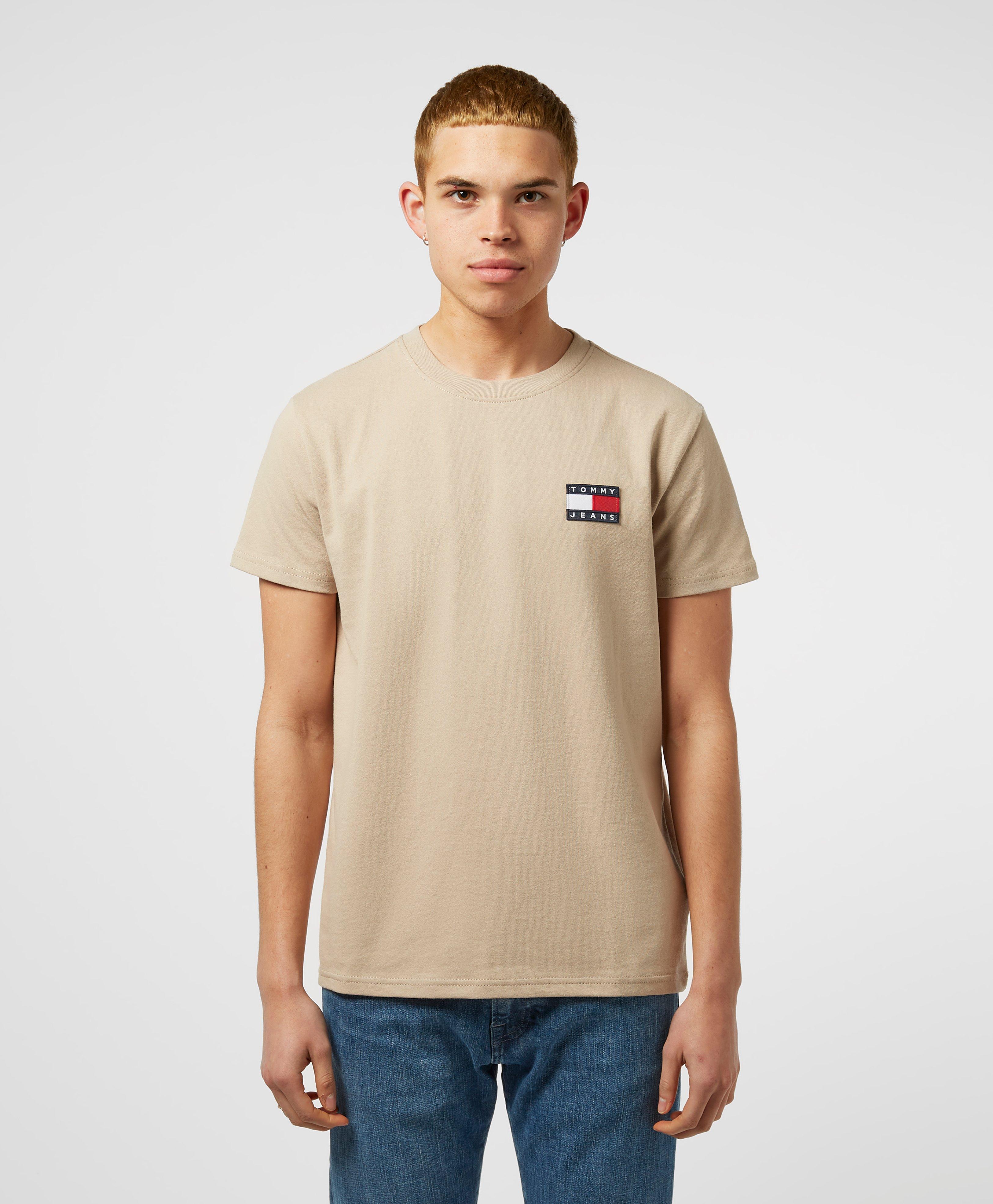 tommy jeans badge tee