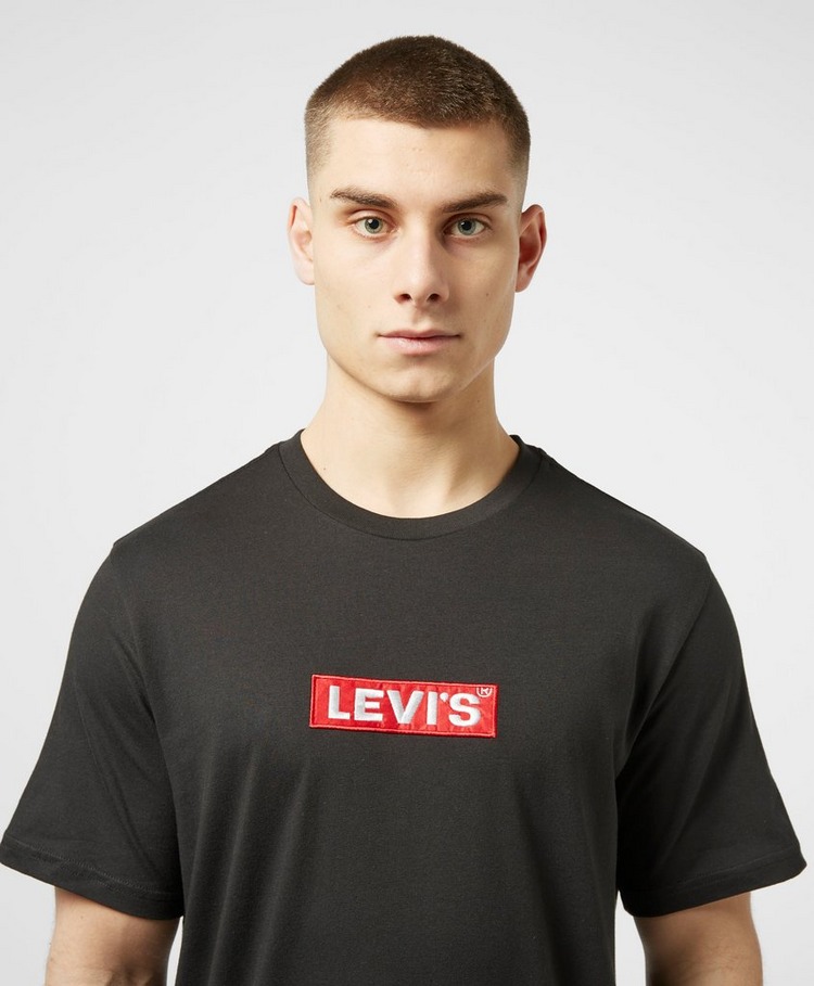 levis box tab graphic tee
