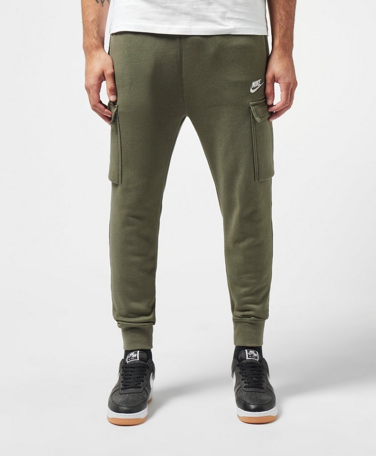 nike jogger with cargo pockets