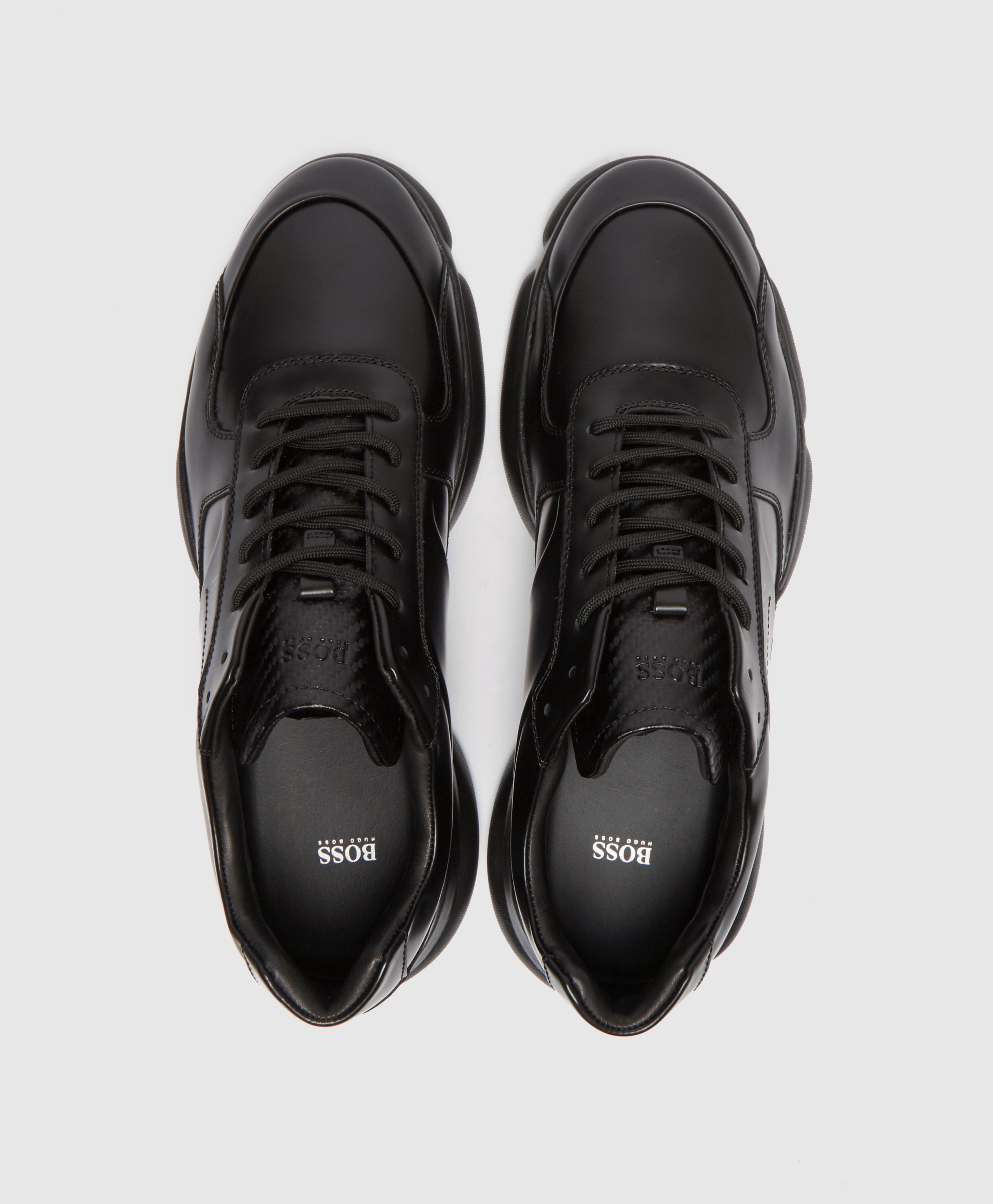 boss rapid run trainers
