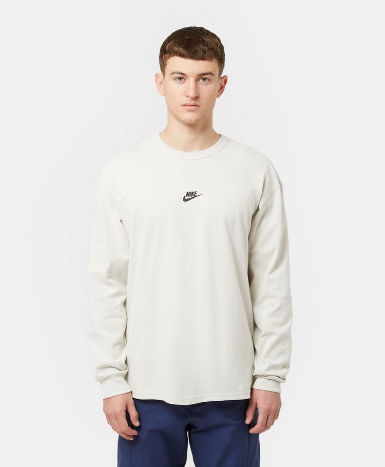 Nike Premium Essential Long Sleeve T-Shirt