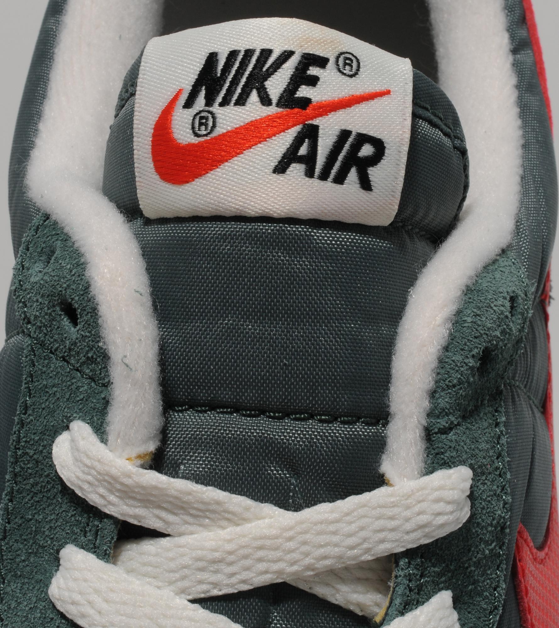 nike air vortex retro trainers