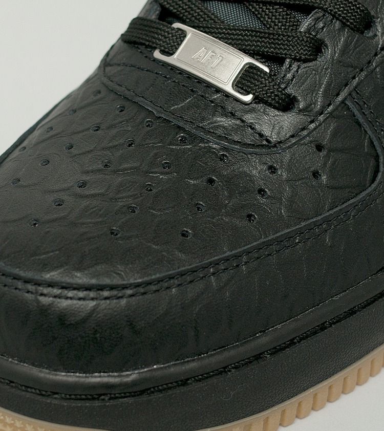 crocs air force