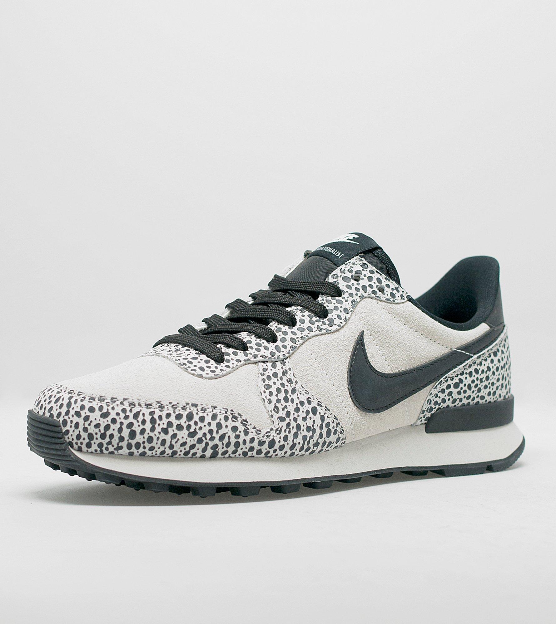 nike internationalist safari