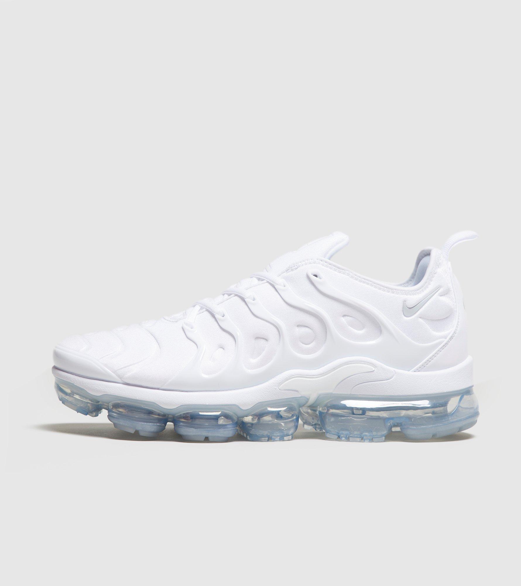 nike vapormax plus size 4