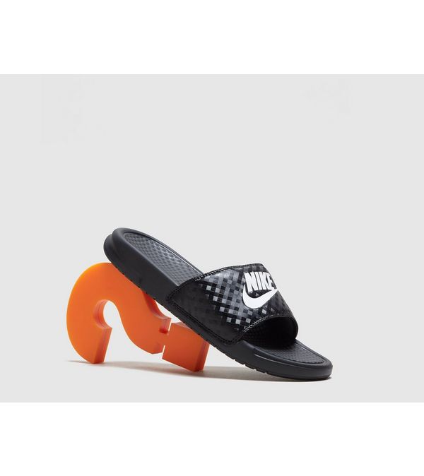 cheap nike benassi slides