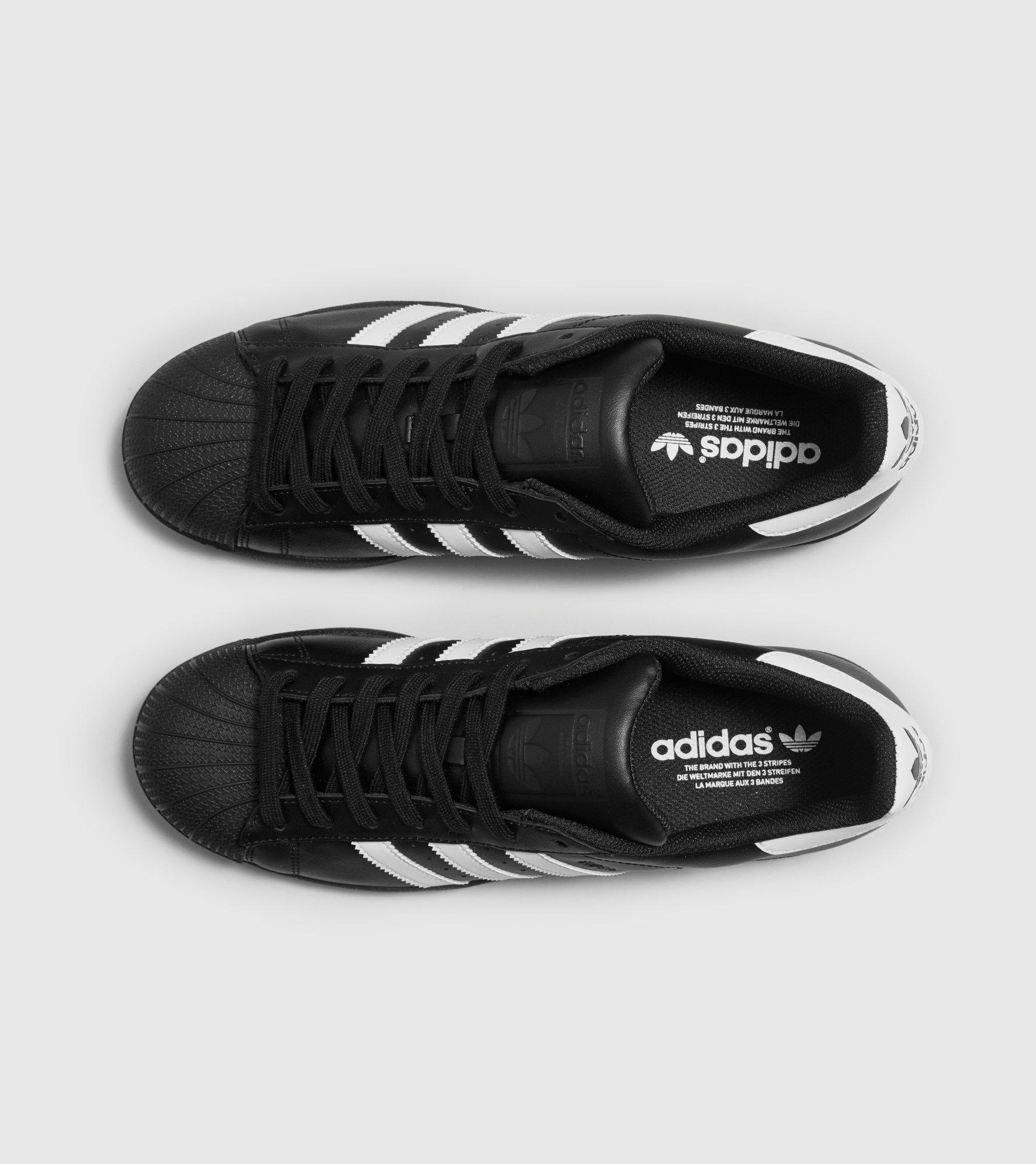 deportivas superstar