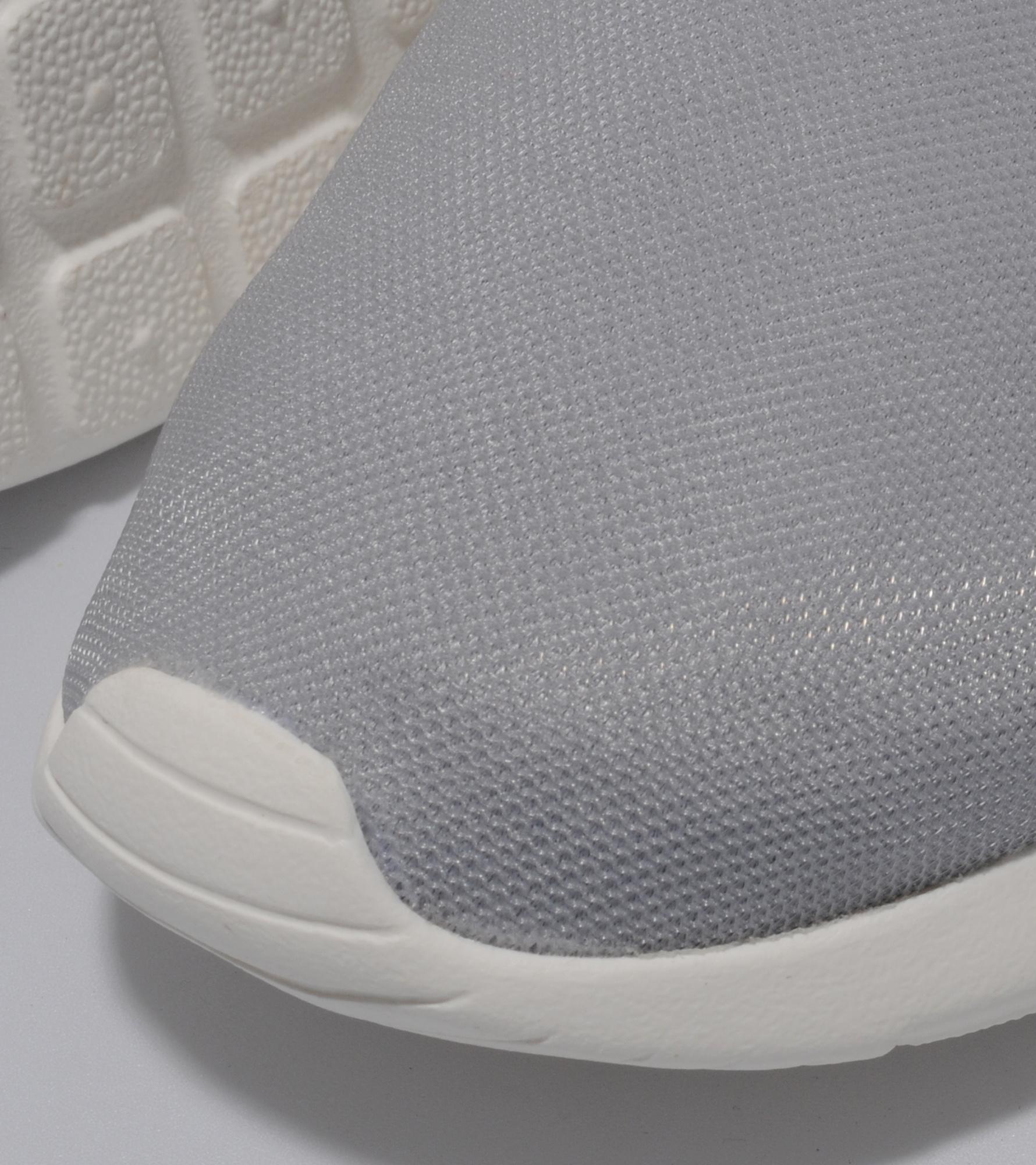 nike roshe nm flyknit beige