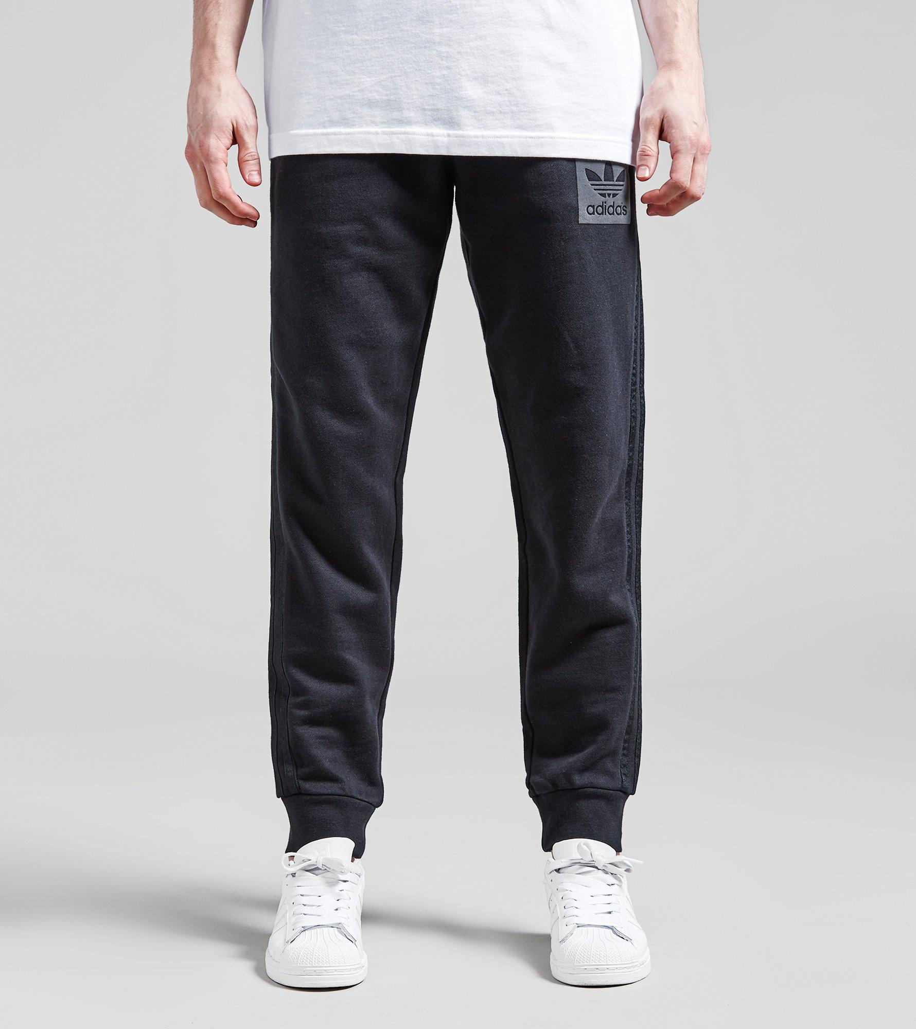 adidas sport essentials sweatpants