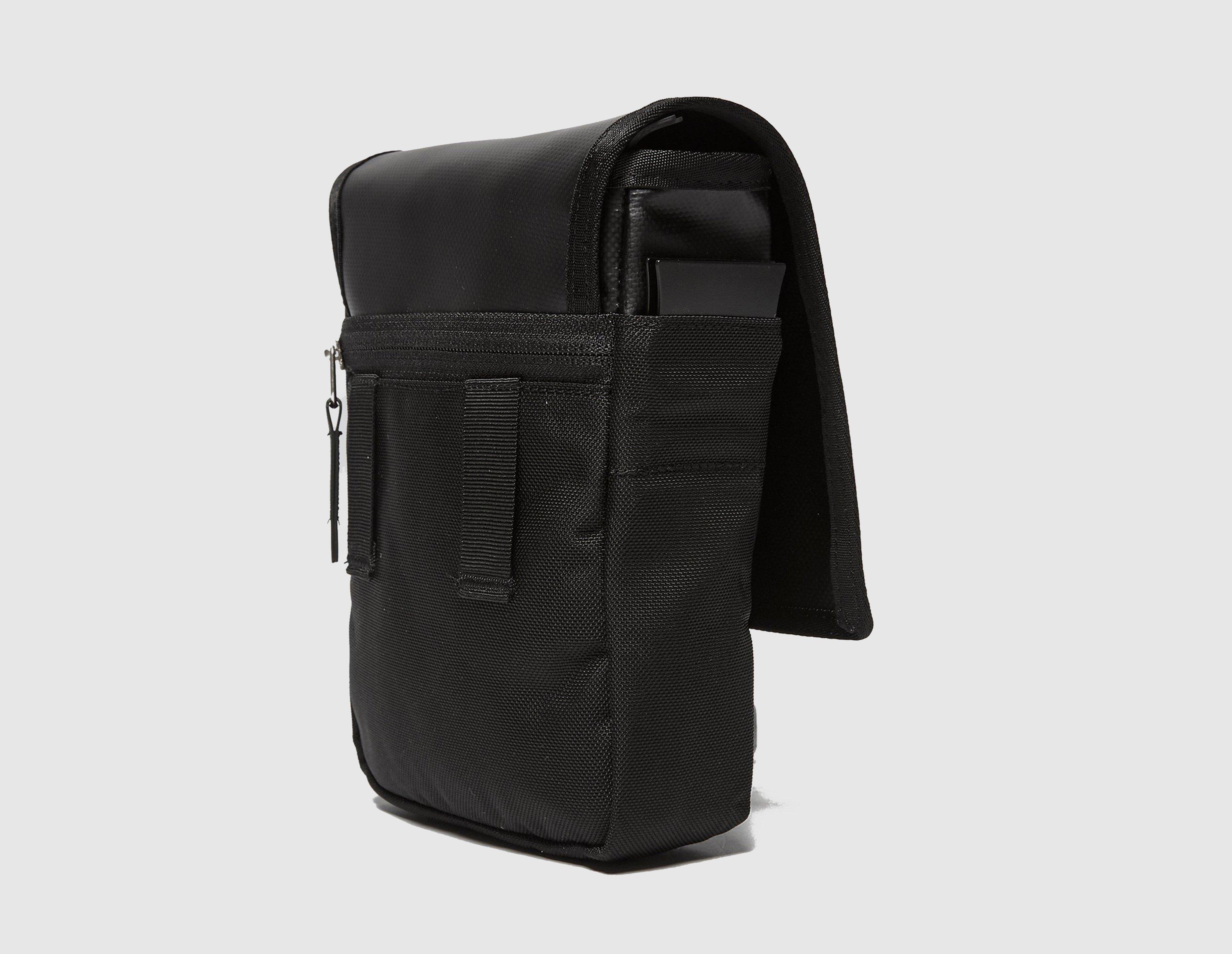 the north face bardu flight bag in black