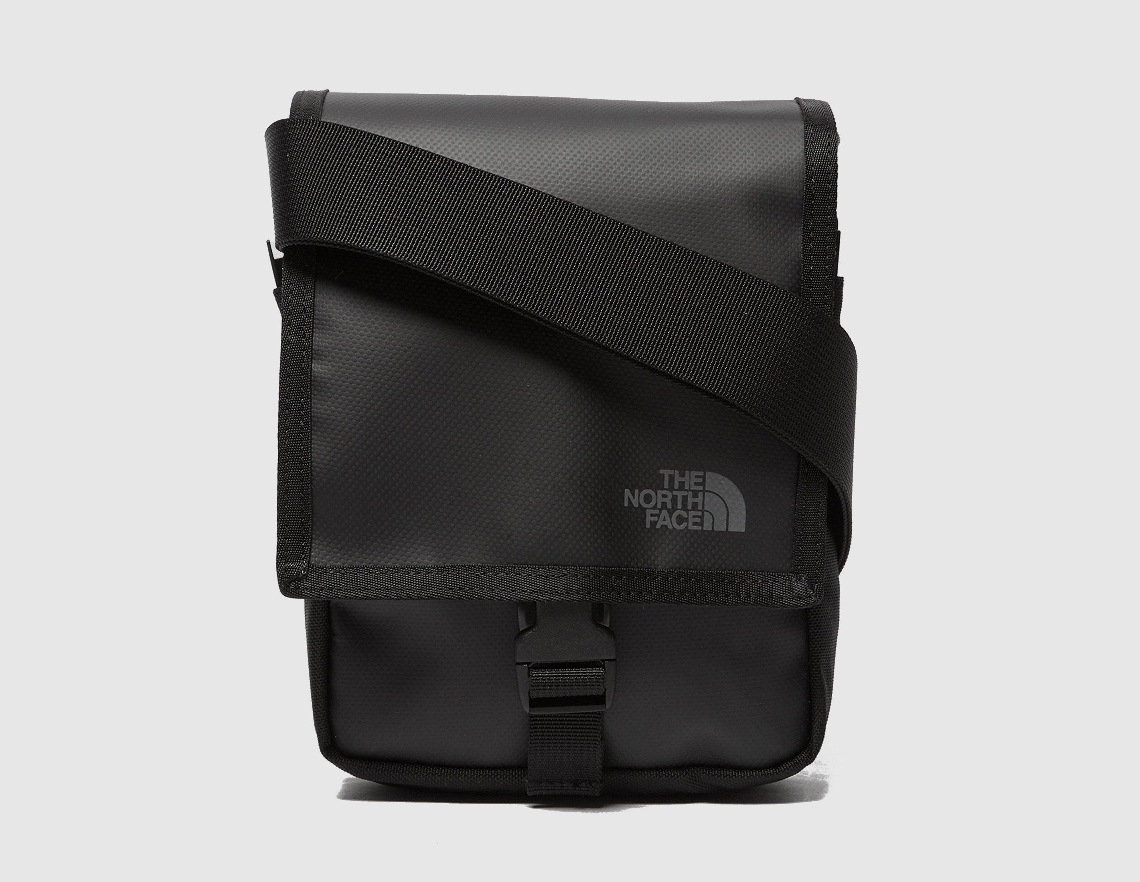 the north face bardu flight bag in black