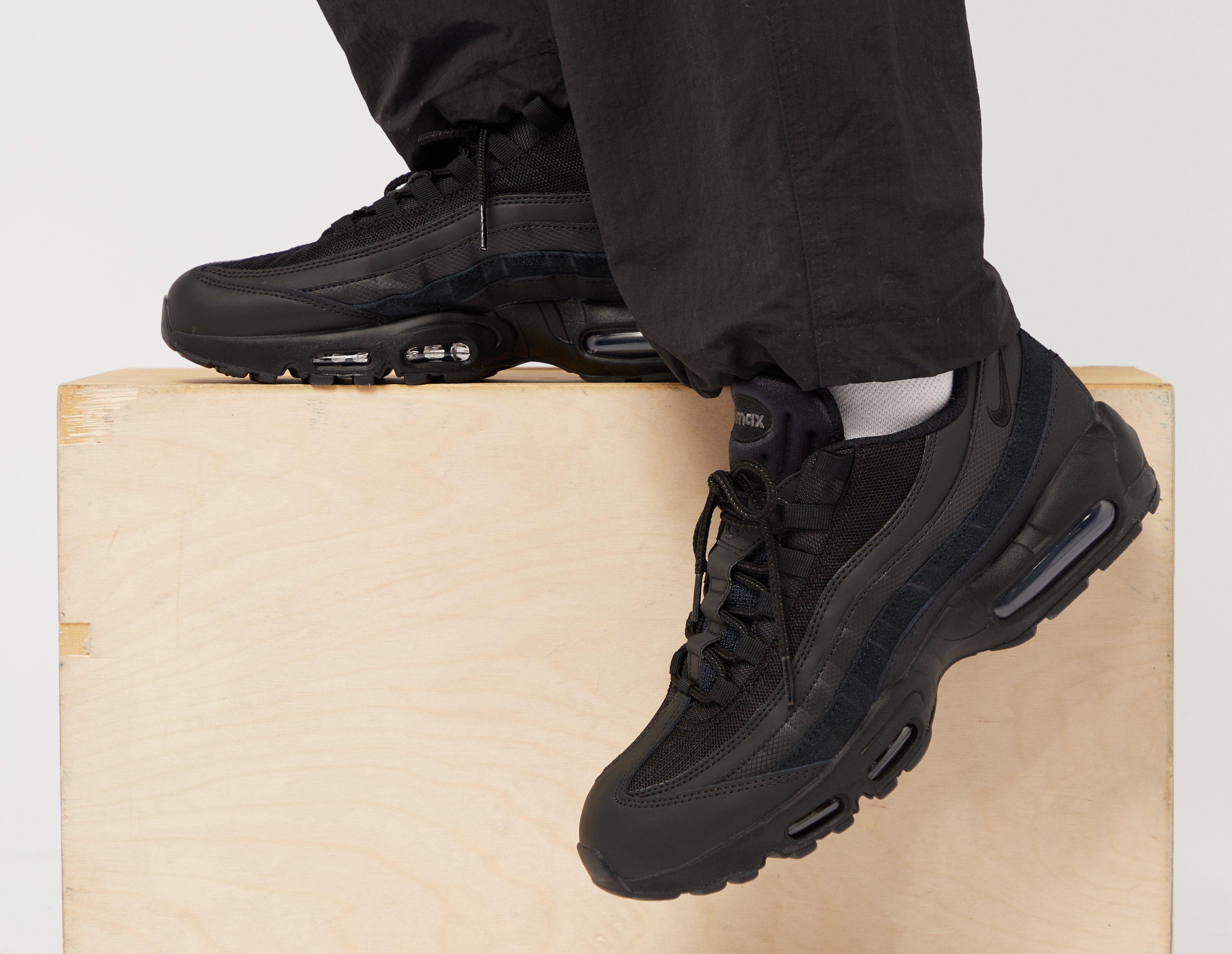 nike air max 95 all black mens