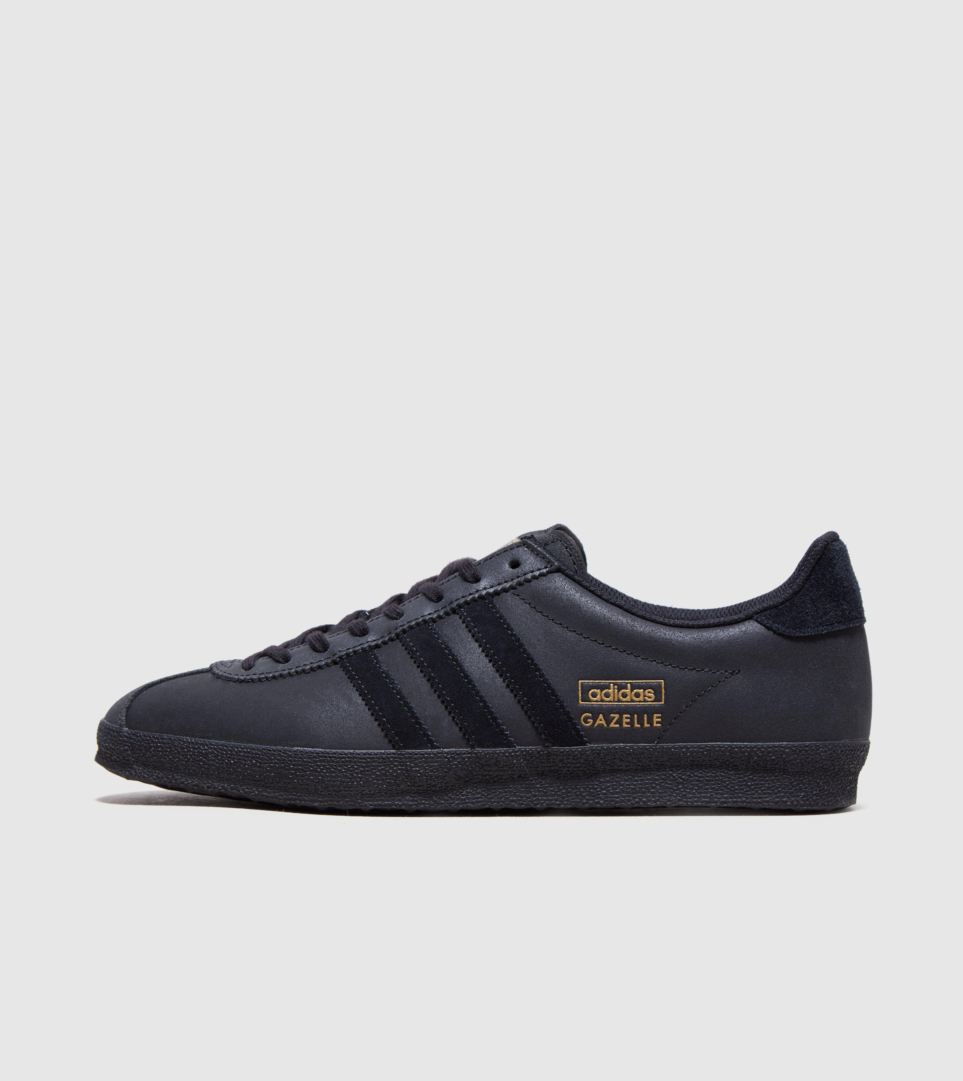 adidas gazelle triple black leather