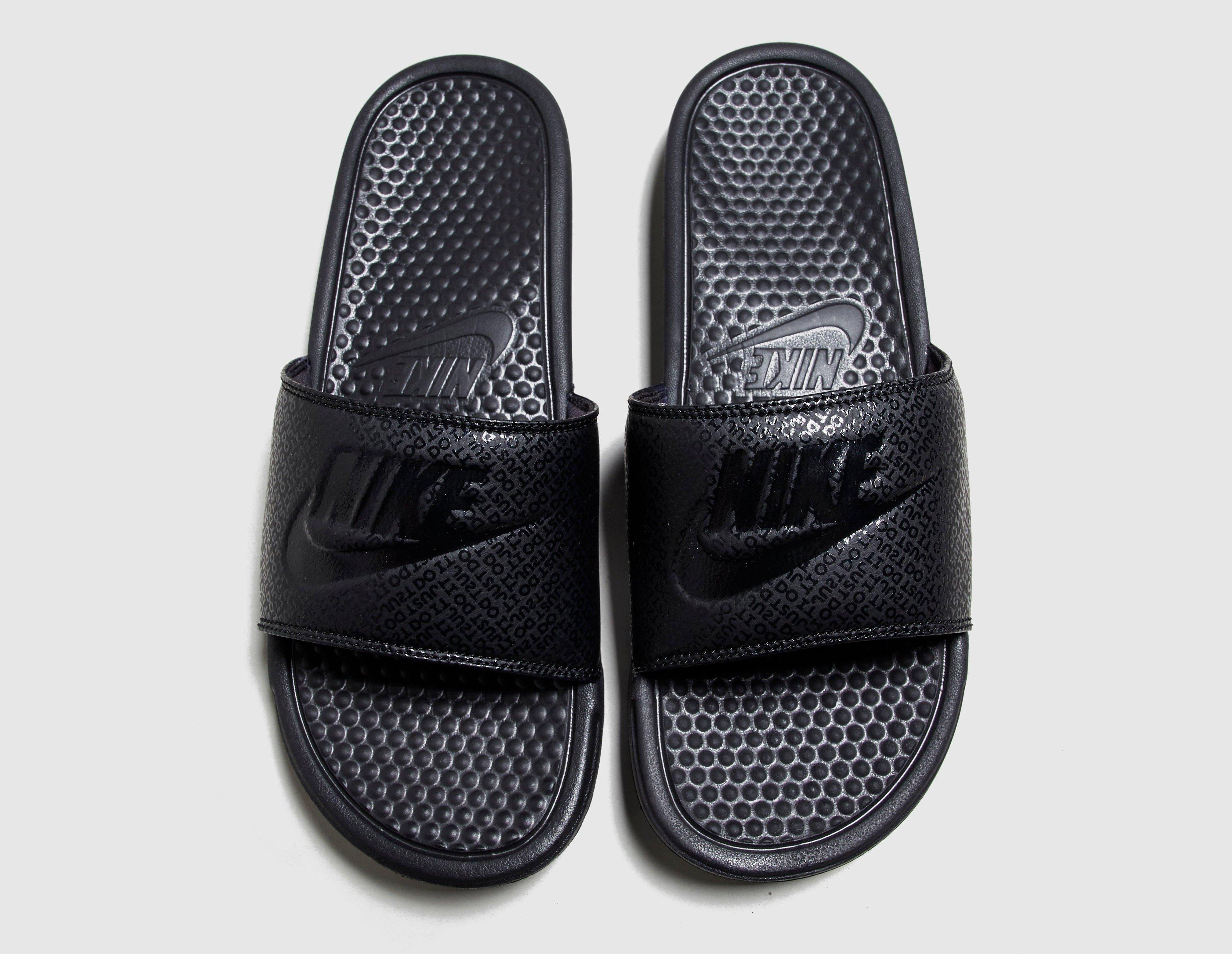nike benassi sizing