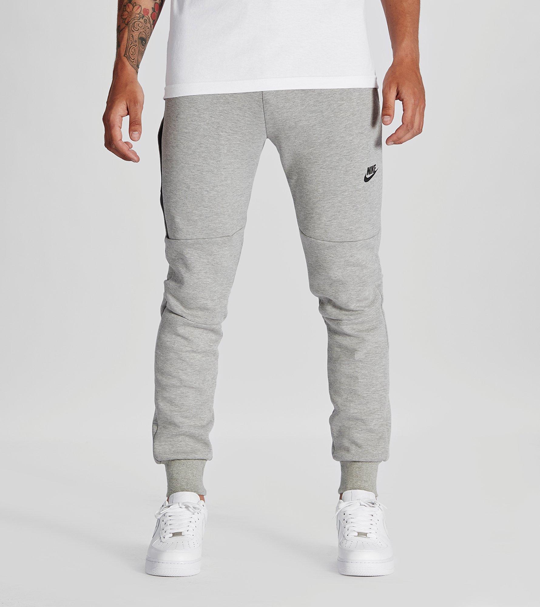 nike tech fleece jogger sizing