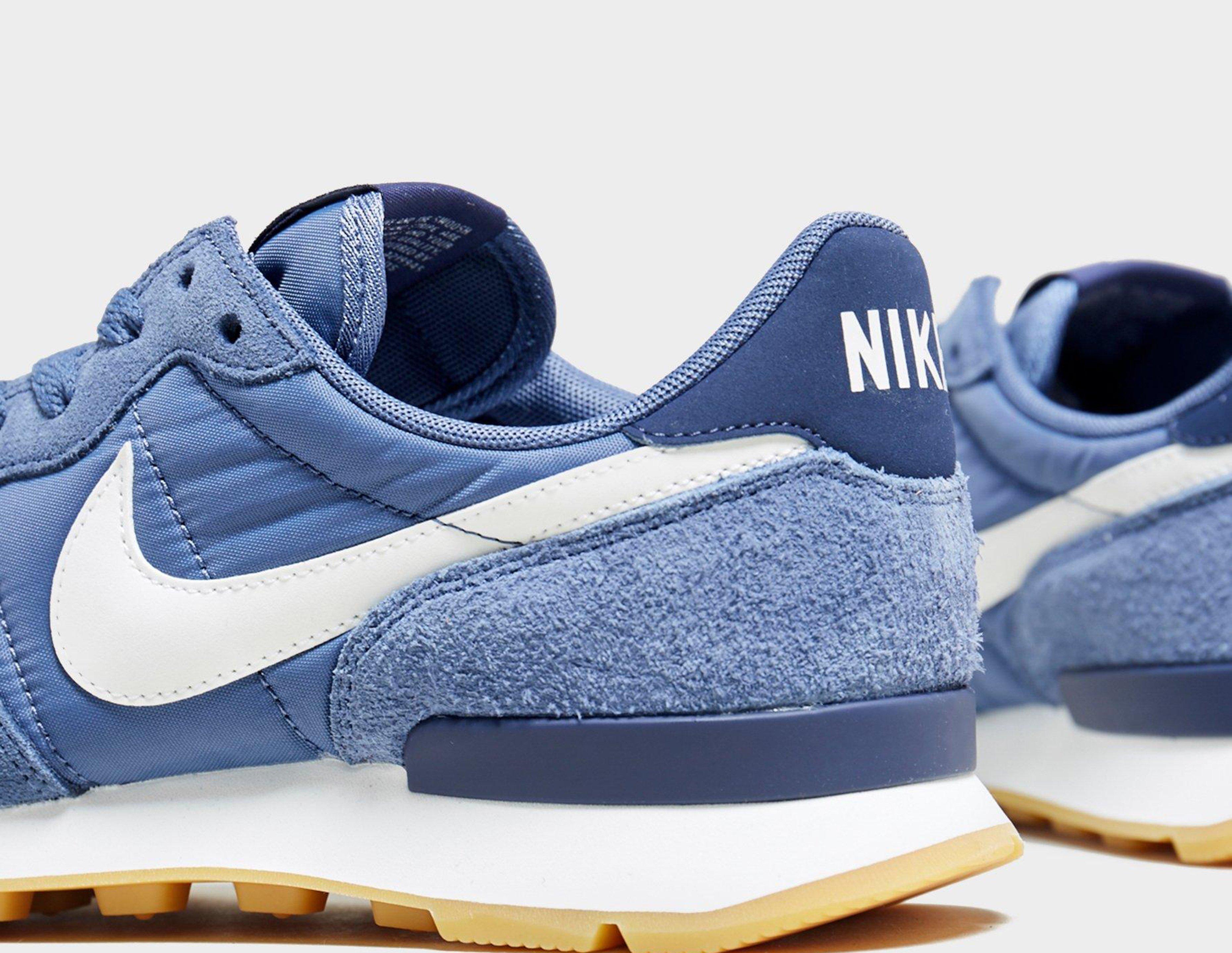 nike internationalist blue