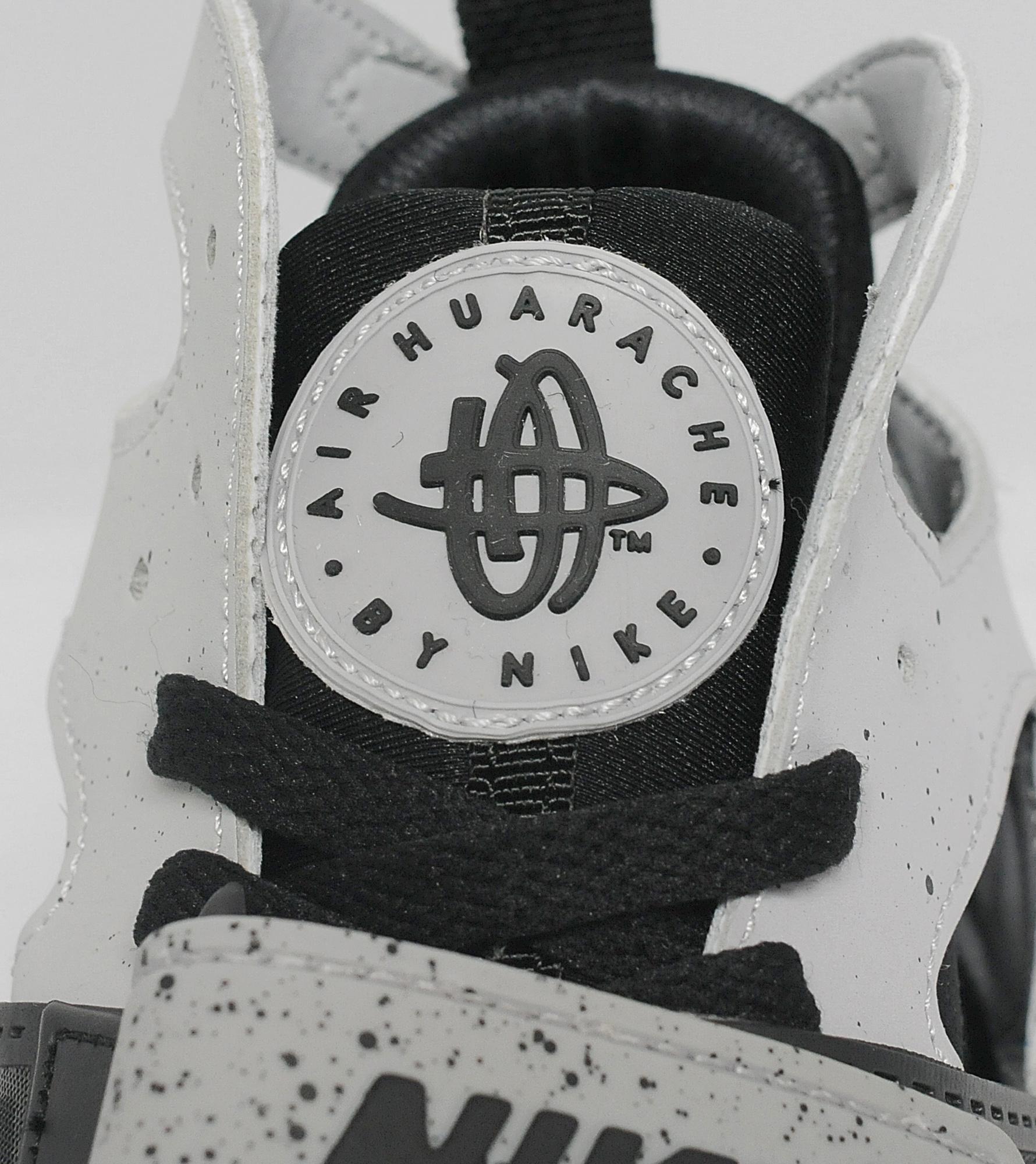 nike air trainer huarache quickstrike