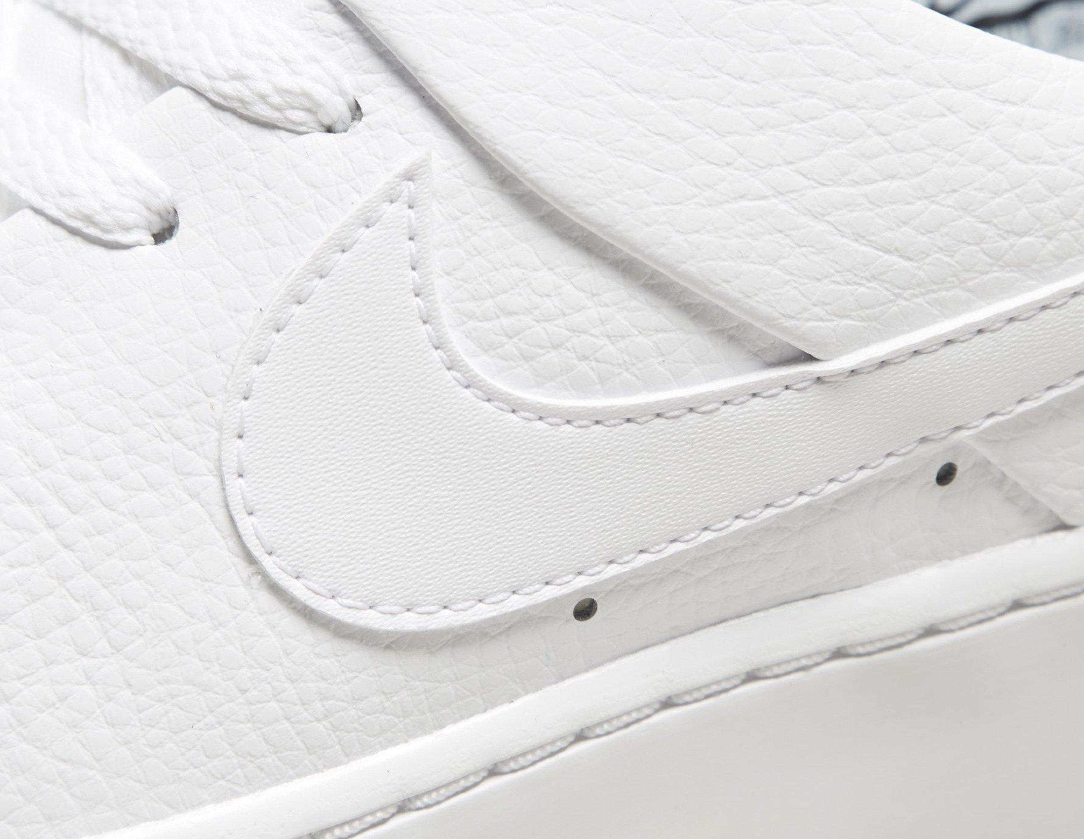 nike air force 1 low sage women's