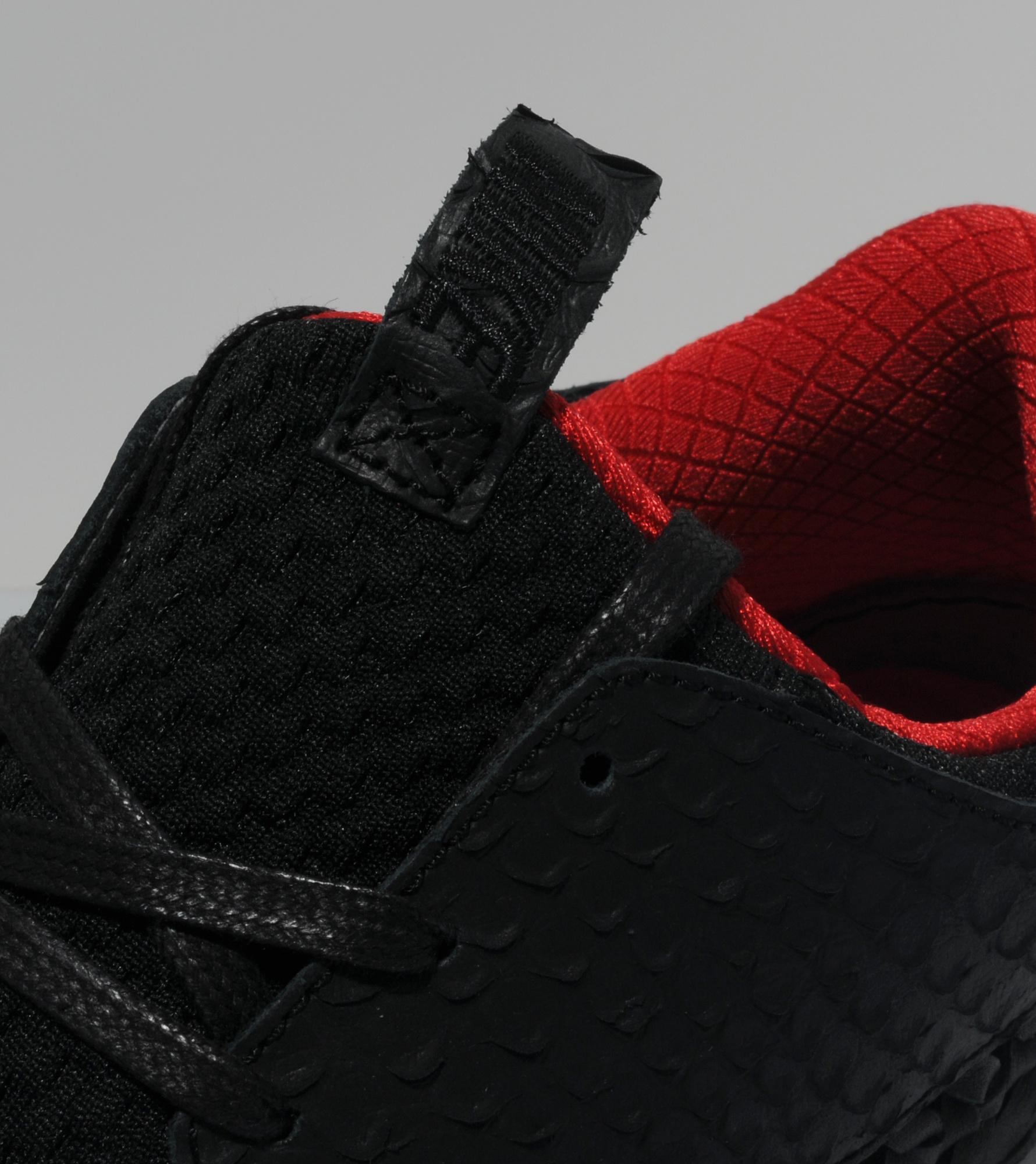 nike solarsoft moccasin woven