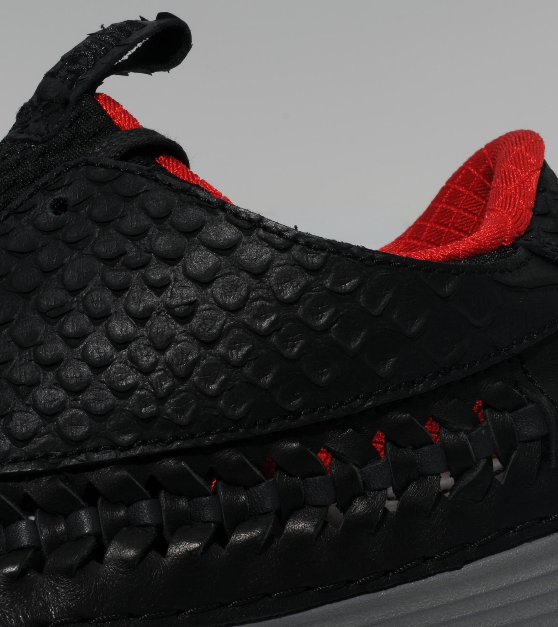 nike solarsoft moccasin woven