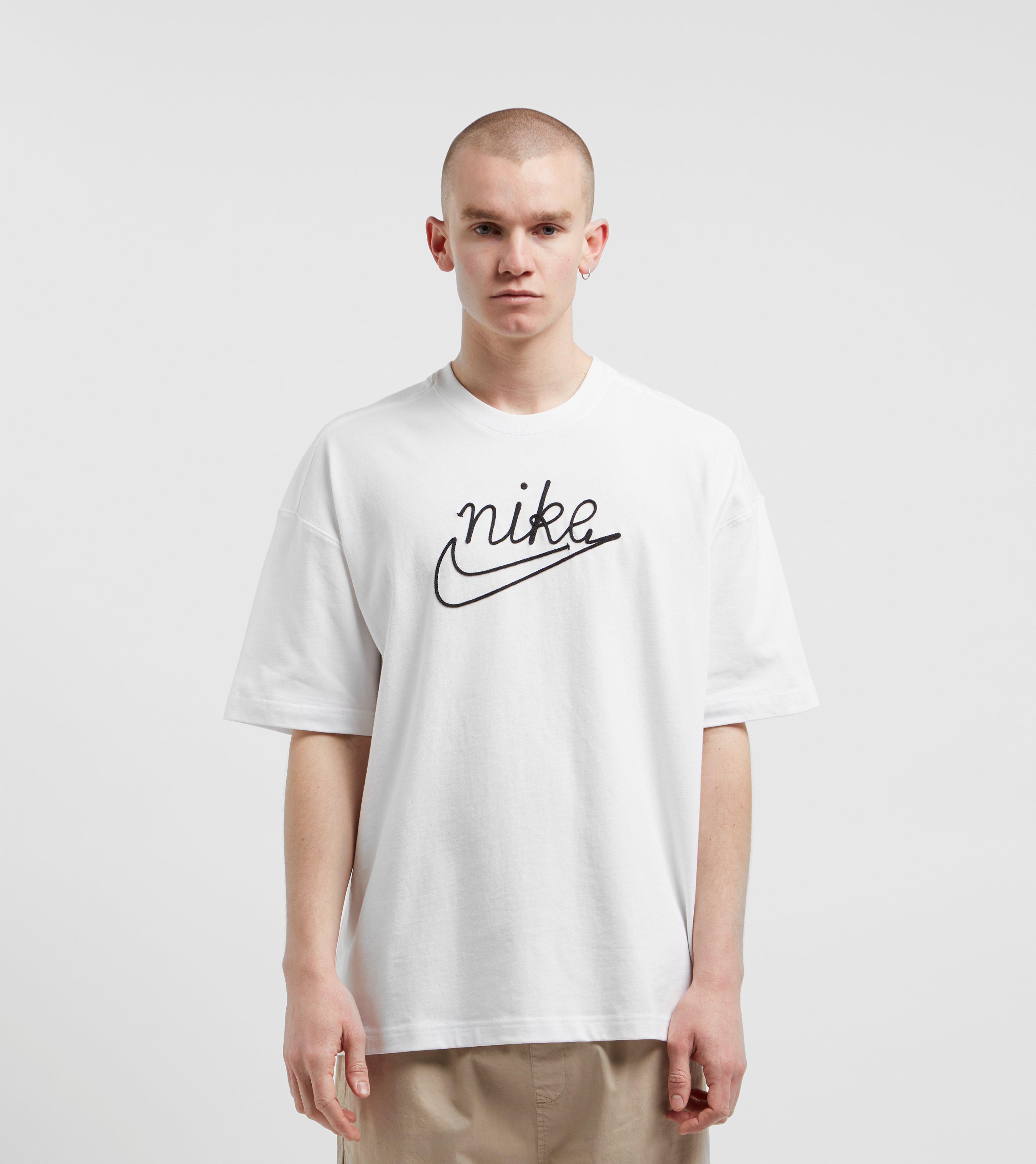 nike outline tshirt