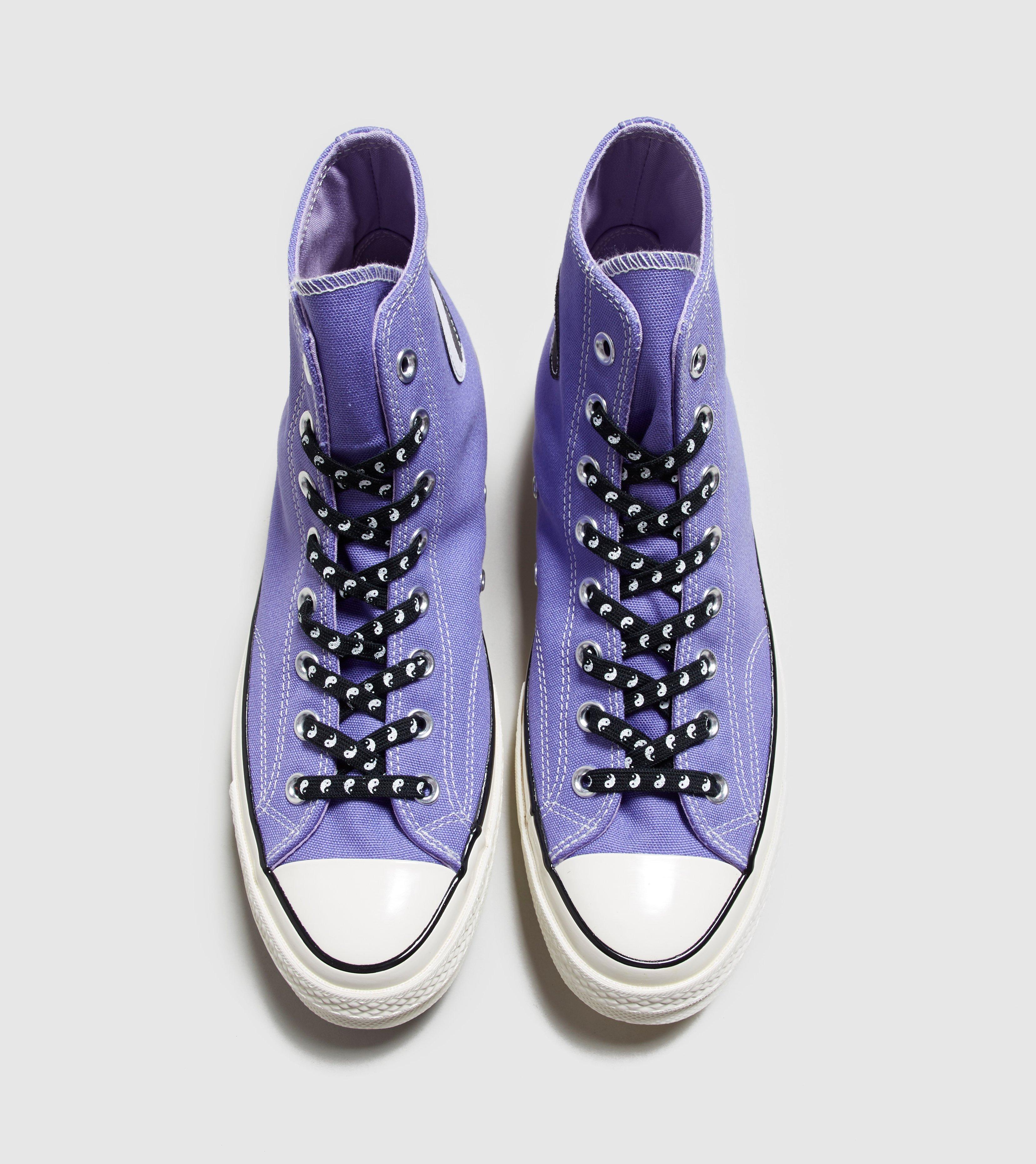 chuck taylor violet