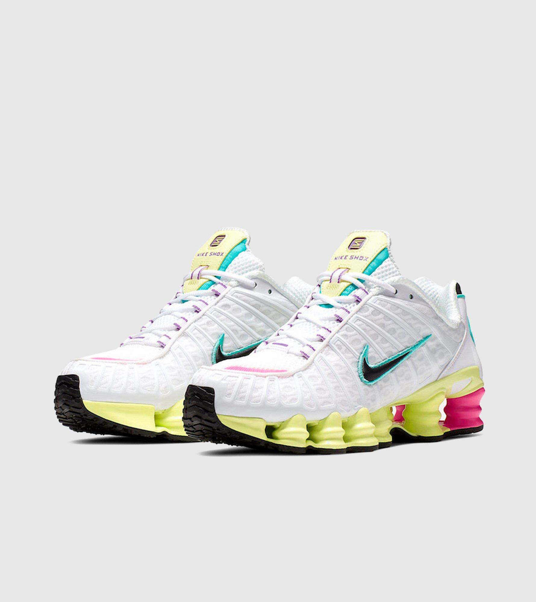 nike shox femme blanche
