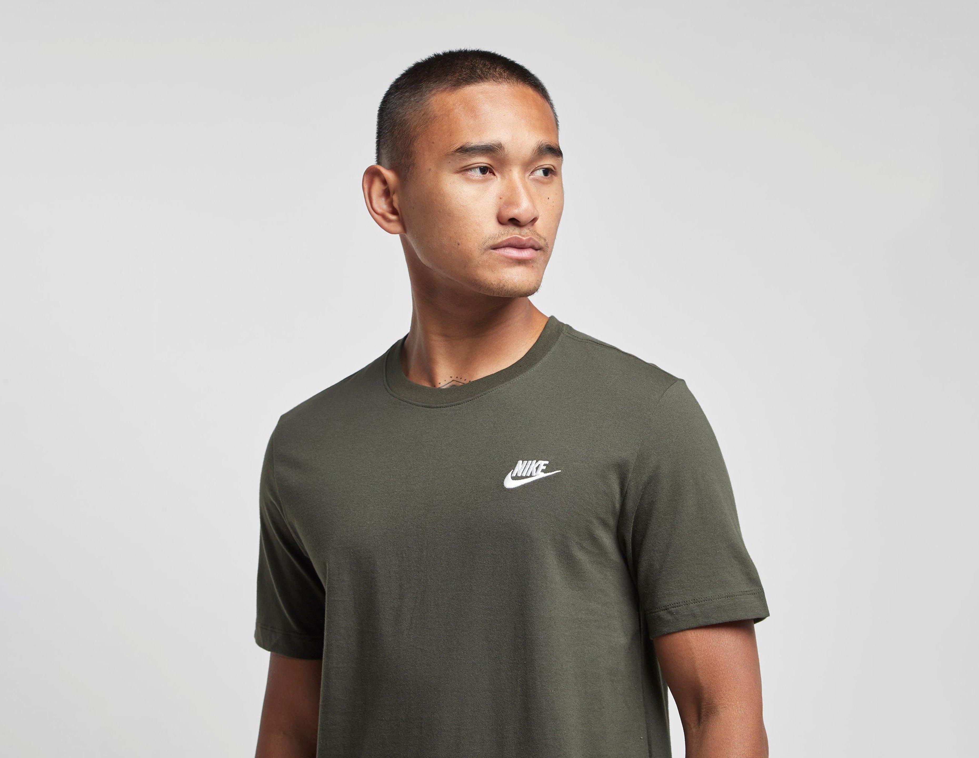 nike core logo t shirt