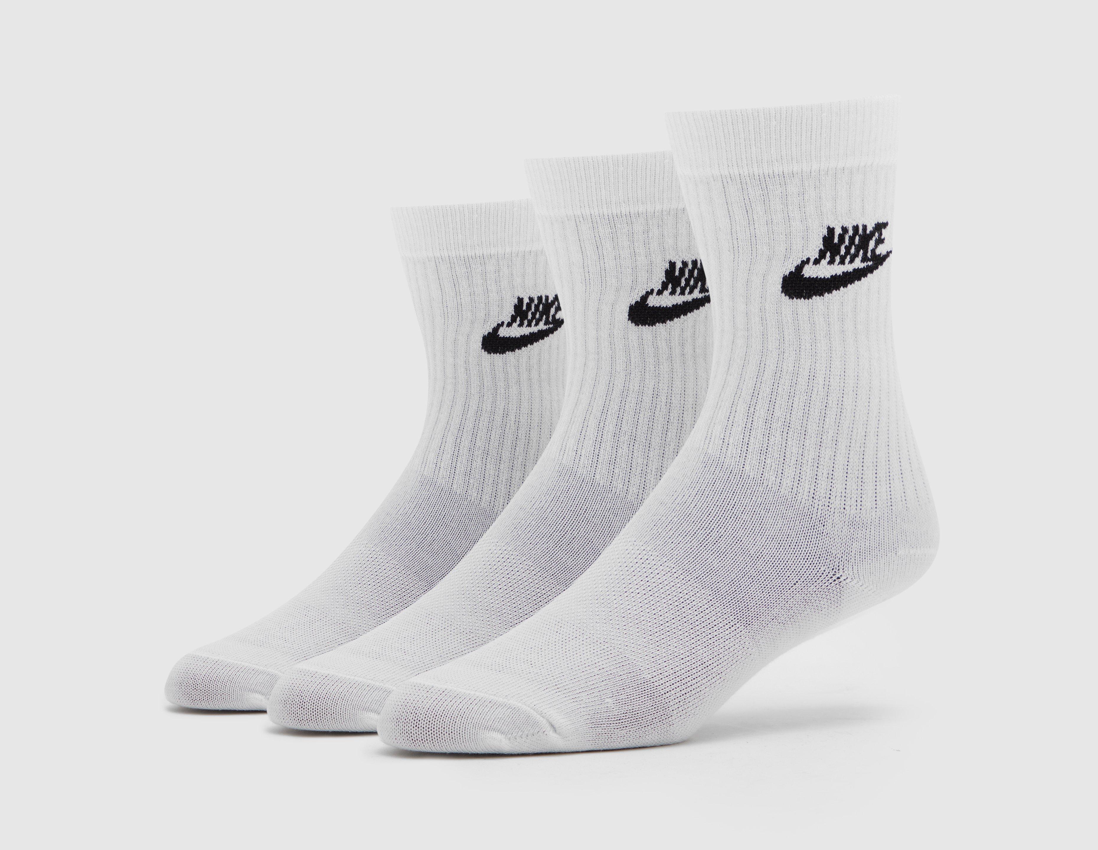 White Nike Sportswear Everyday Essential Crew Socks 3 pack size