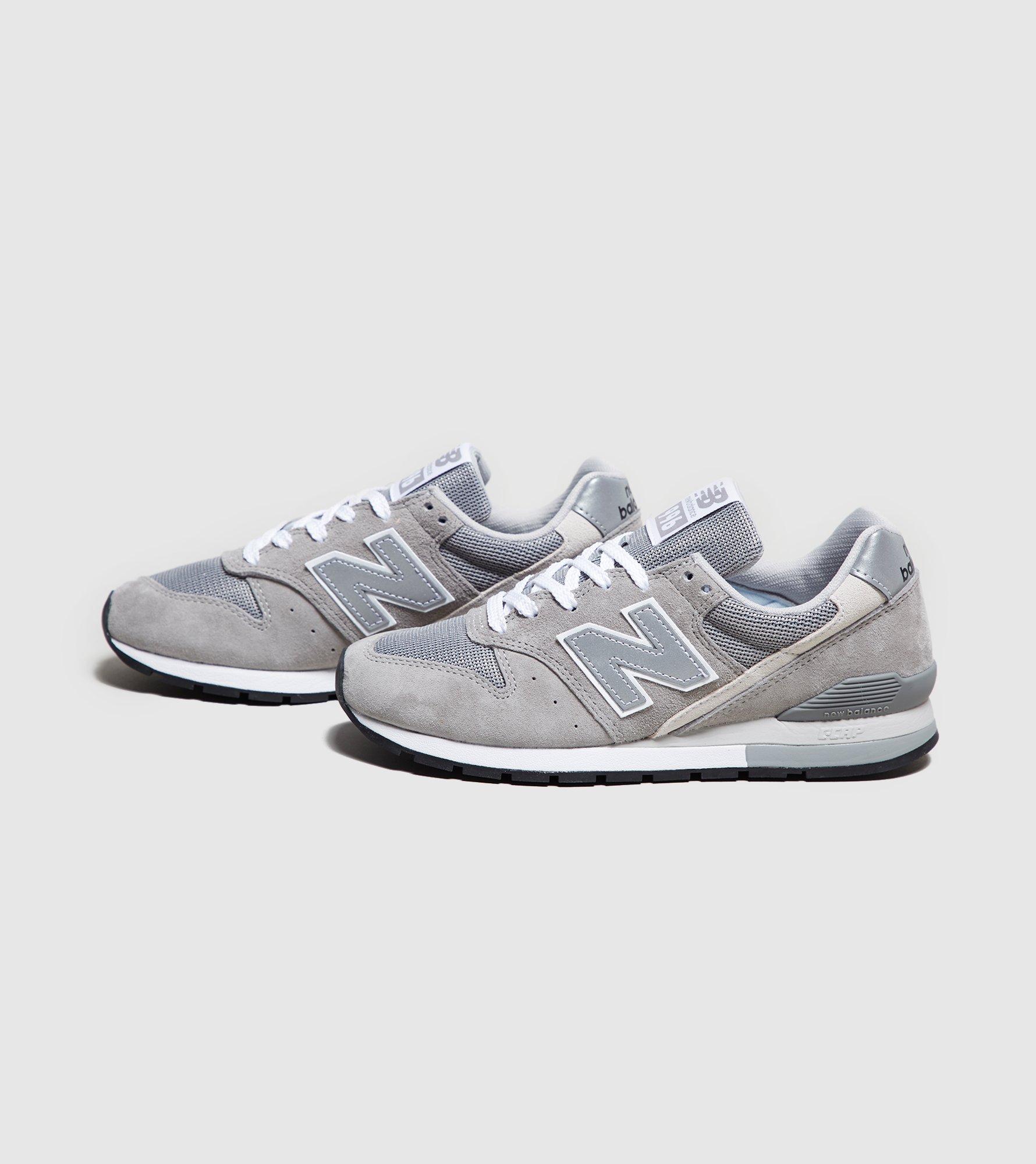 new balance 996 grise et or