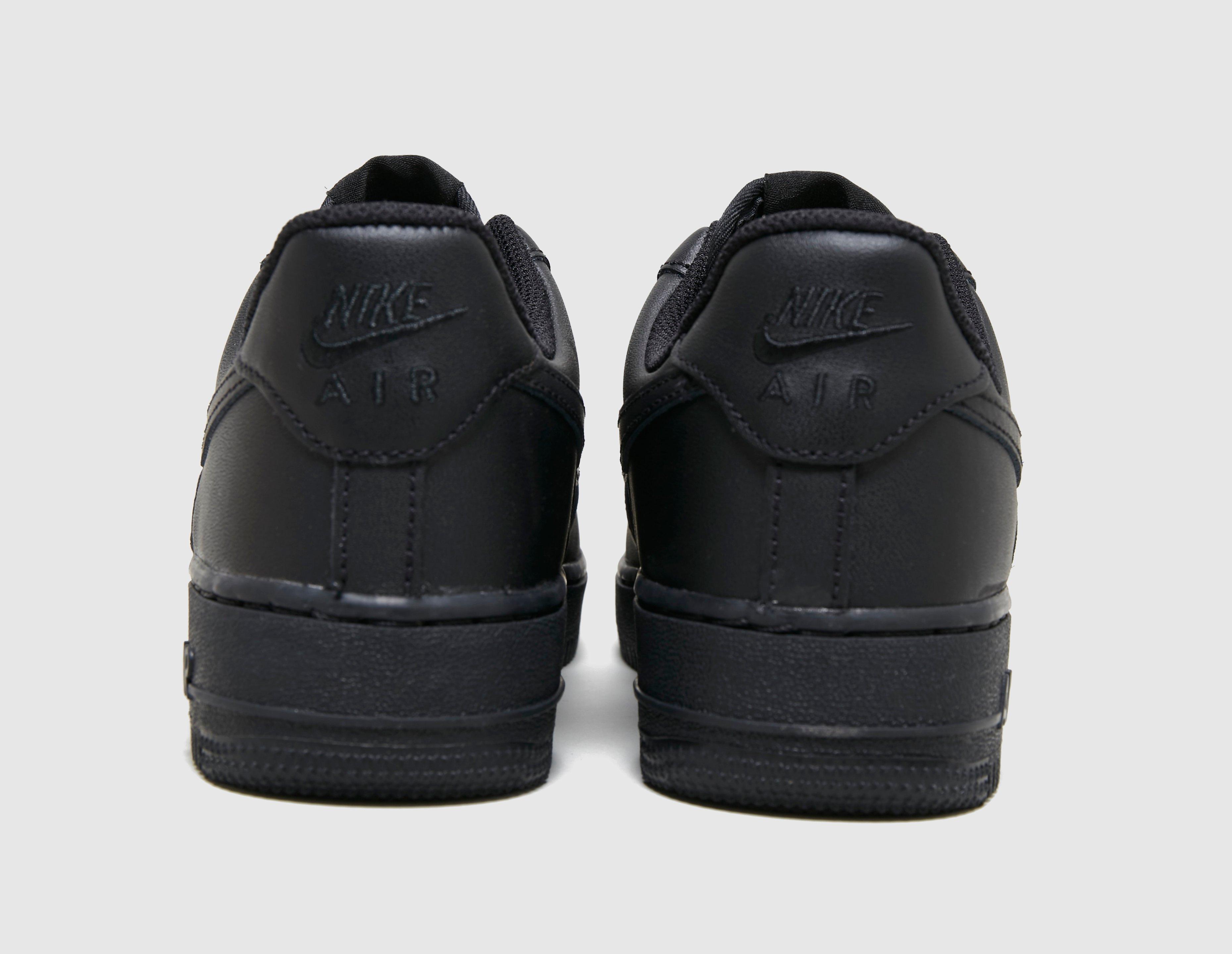 Nike air force 1 svarta clearance dam