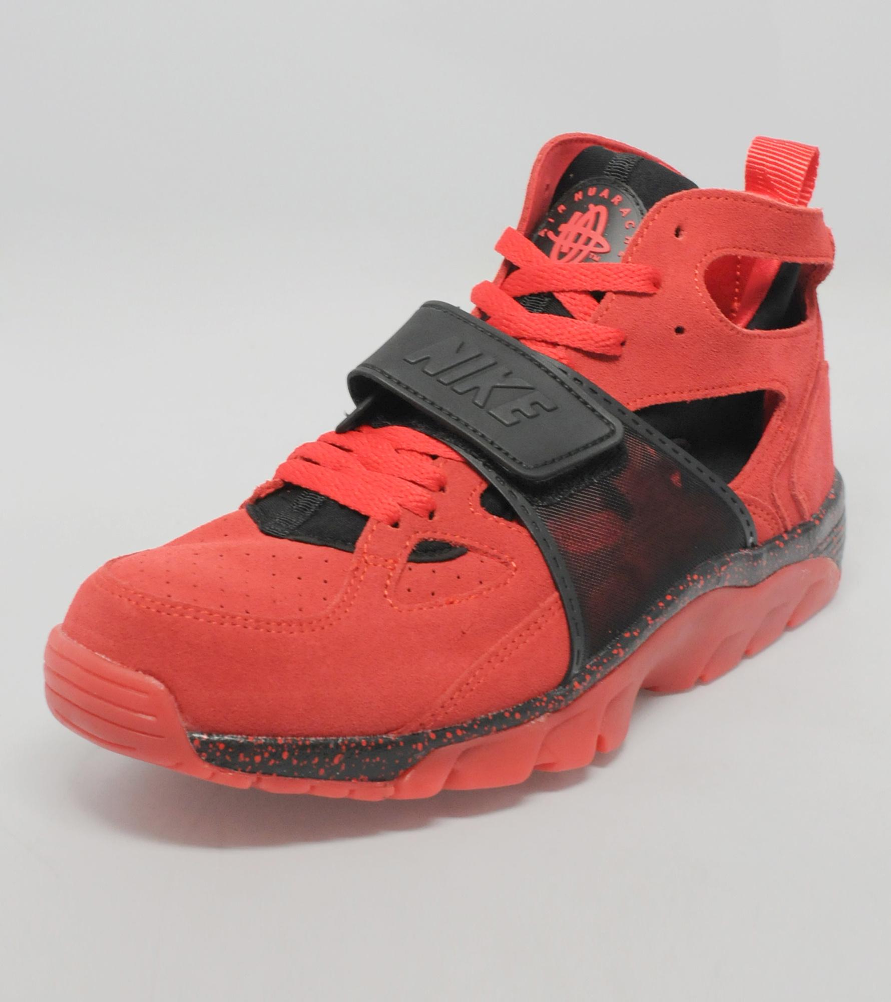 nike air trainer huarache quickstrike